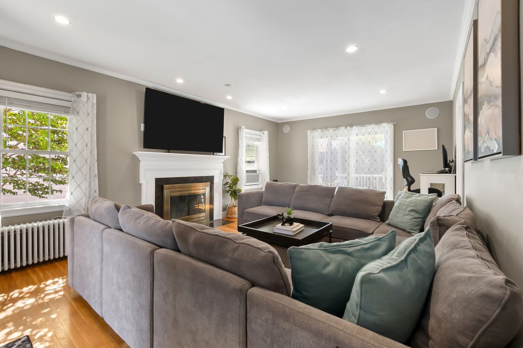 Single Family Residence at 15 Maple Valley Rd, Lynn MA 01904, Lynn, photo 4 of 40