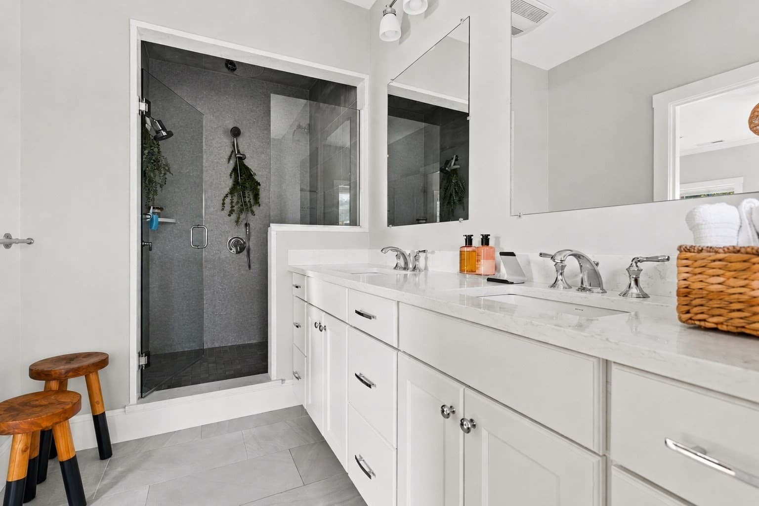 Condominium at 12 Grove St # 2, Waltham MA 02453, Waltham, photo 17 of 29