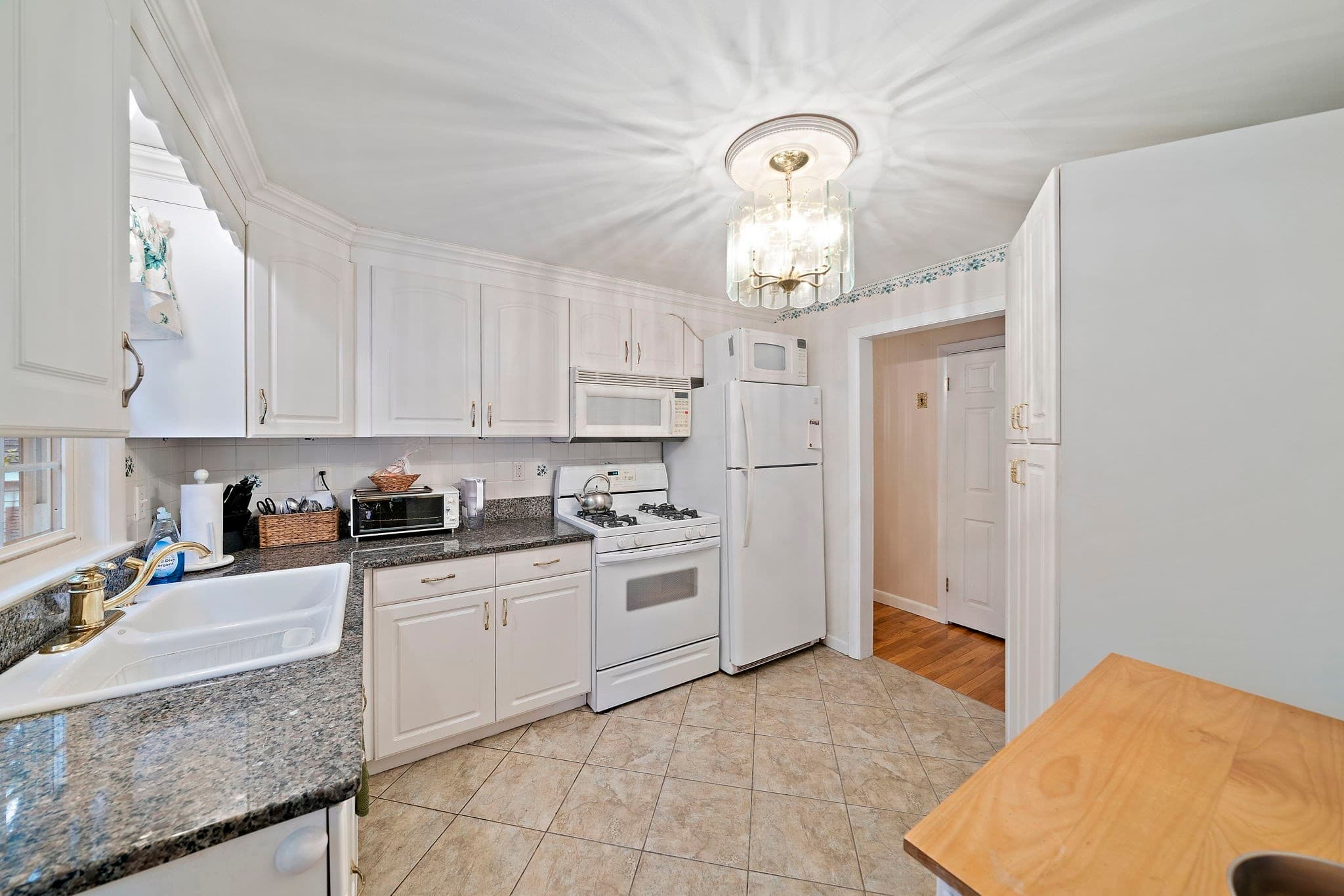Single Family Residence at 305 Mill Street, Randolph MA 02368, Randolph, photo 7 of 27
