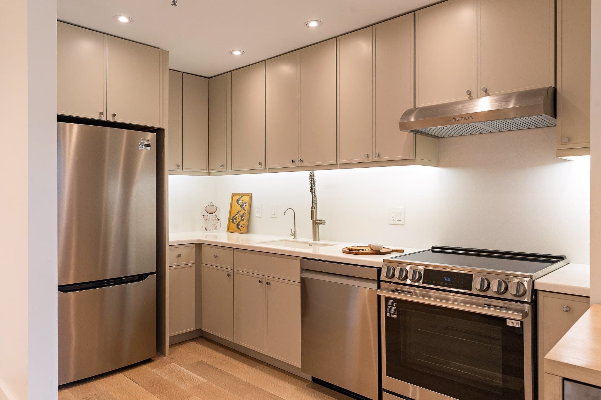 Condominium at 199 Coolidge Ave # 313, Watertown MA 02472, Watertown, photo 6 of 33