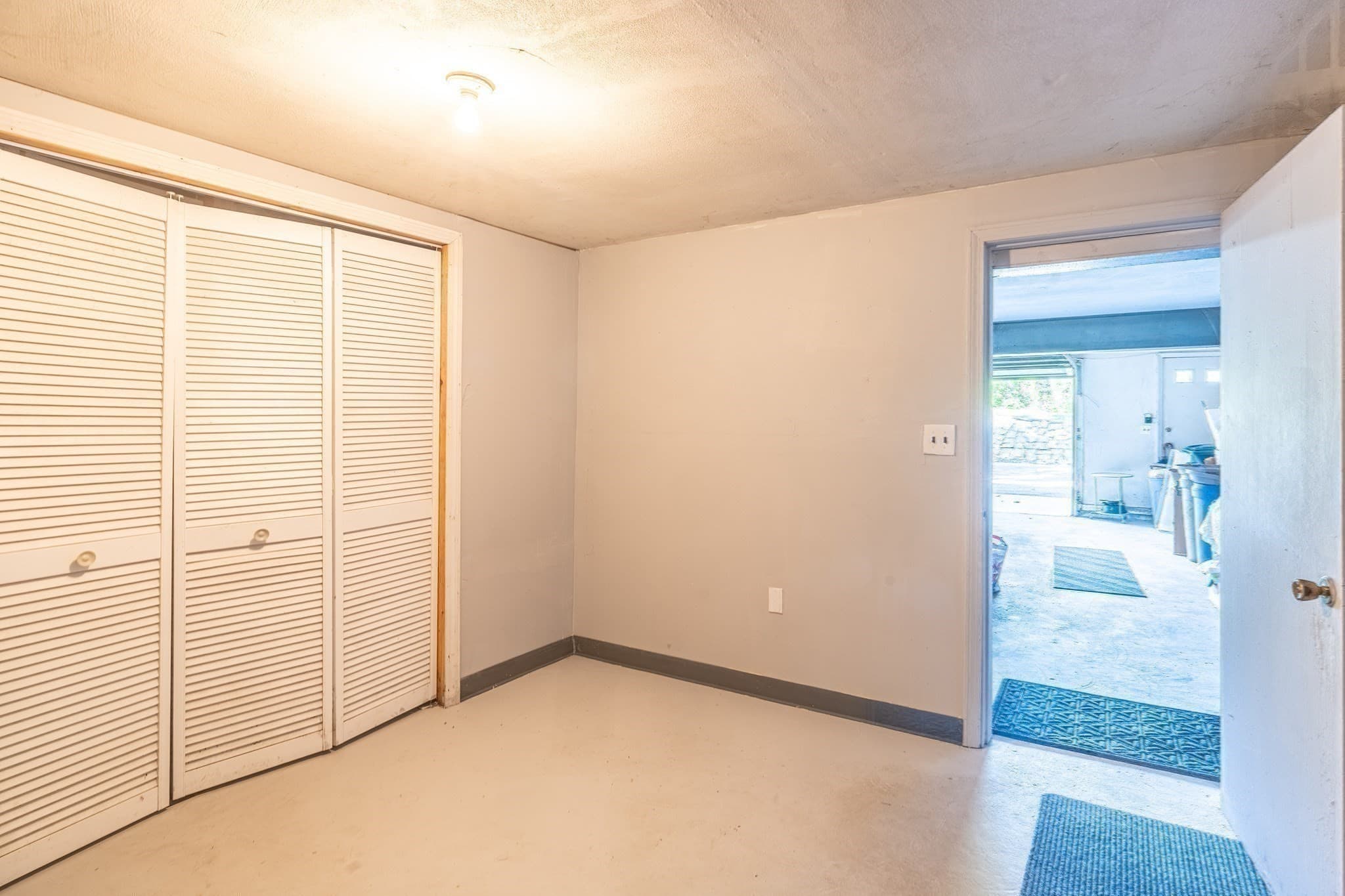 Condominium at 72 E Water St # 72, North Andover MA 01845, North Andover, photo 22 of 34