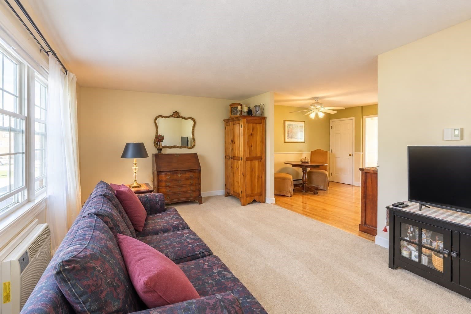 Condominium at 72 E Water St # 72, North Andover MA 01845, North Andover, photo 7 of 34