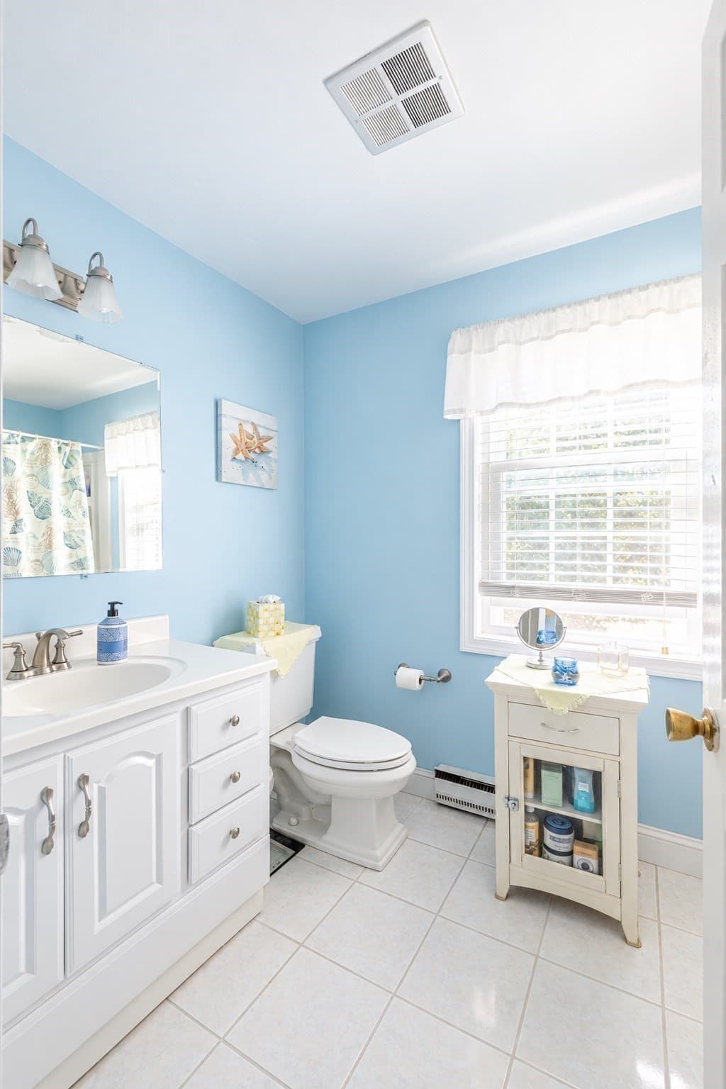 Condominium at 72 E Water St # 72, North Andover MA 01845, North Andover, photo 20 of 34