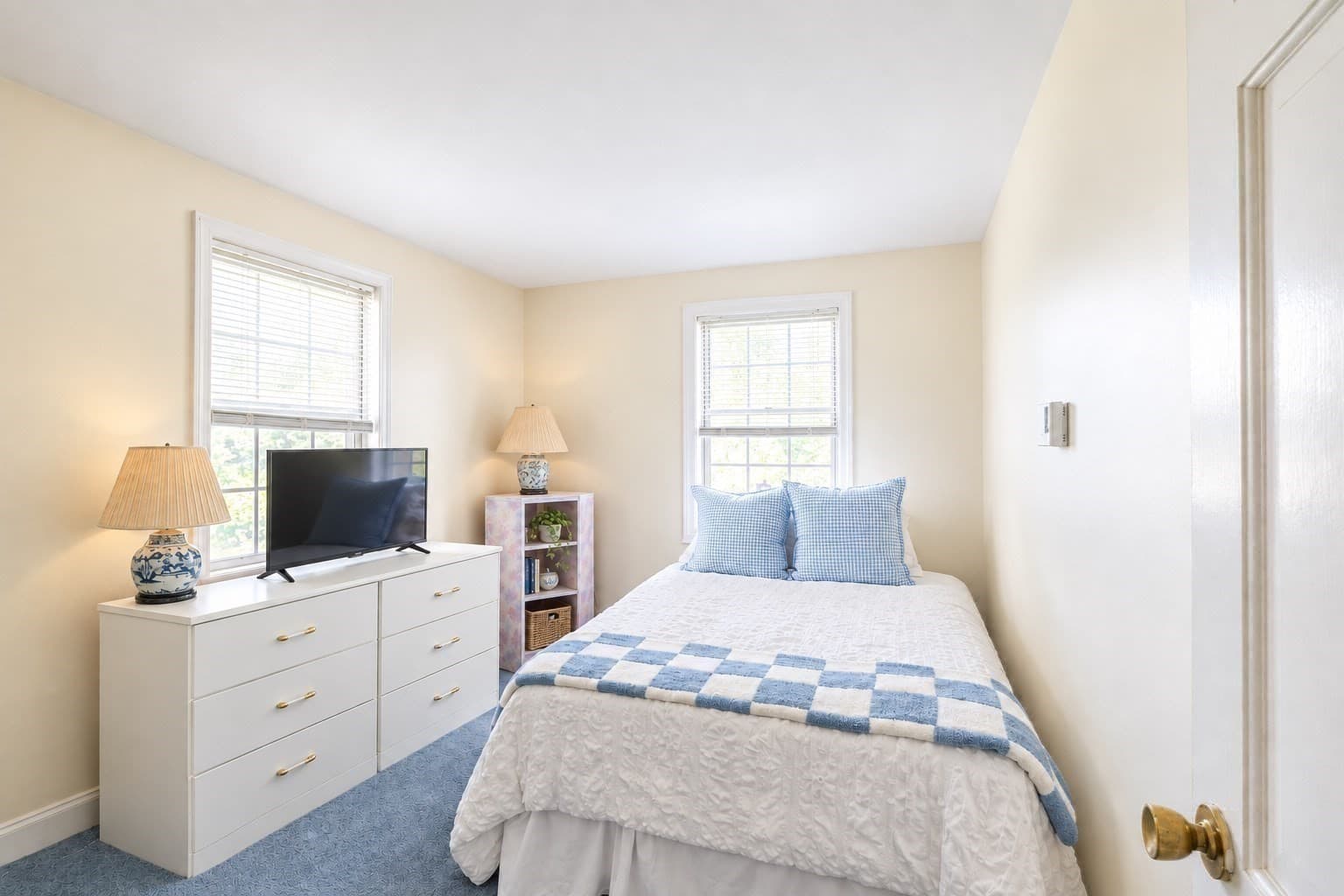 Condominium at 72 E Water St # 72, North Andover MA 01845, North Andover, photo 18 of 34