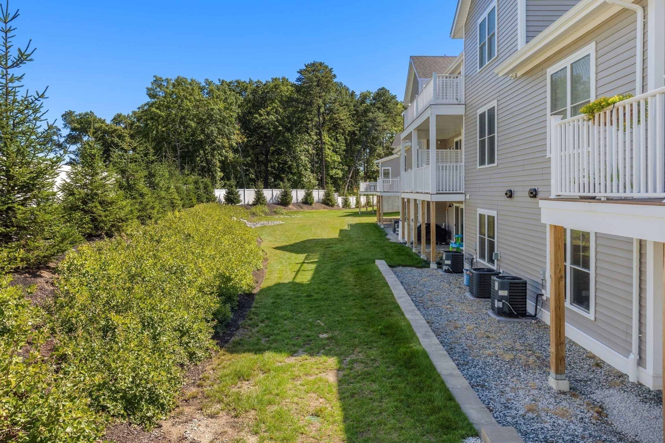 Condominium at 7 E Dexter Ave # 38, Woburn MA 01801, Woburn, photo 37 of 42
