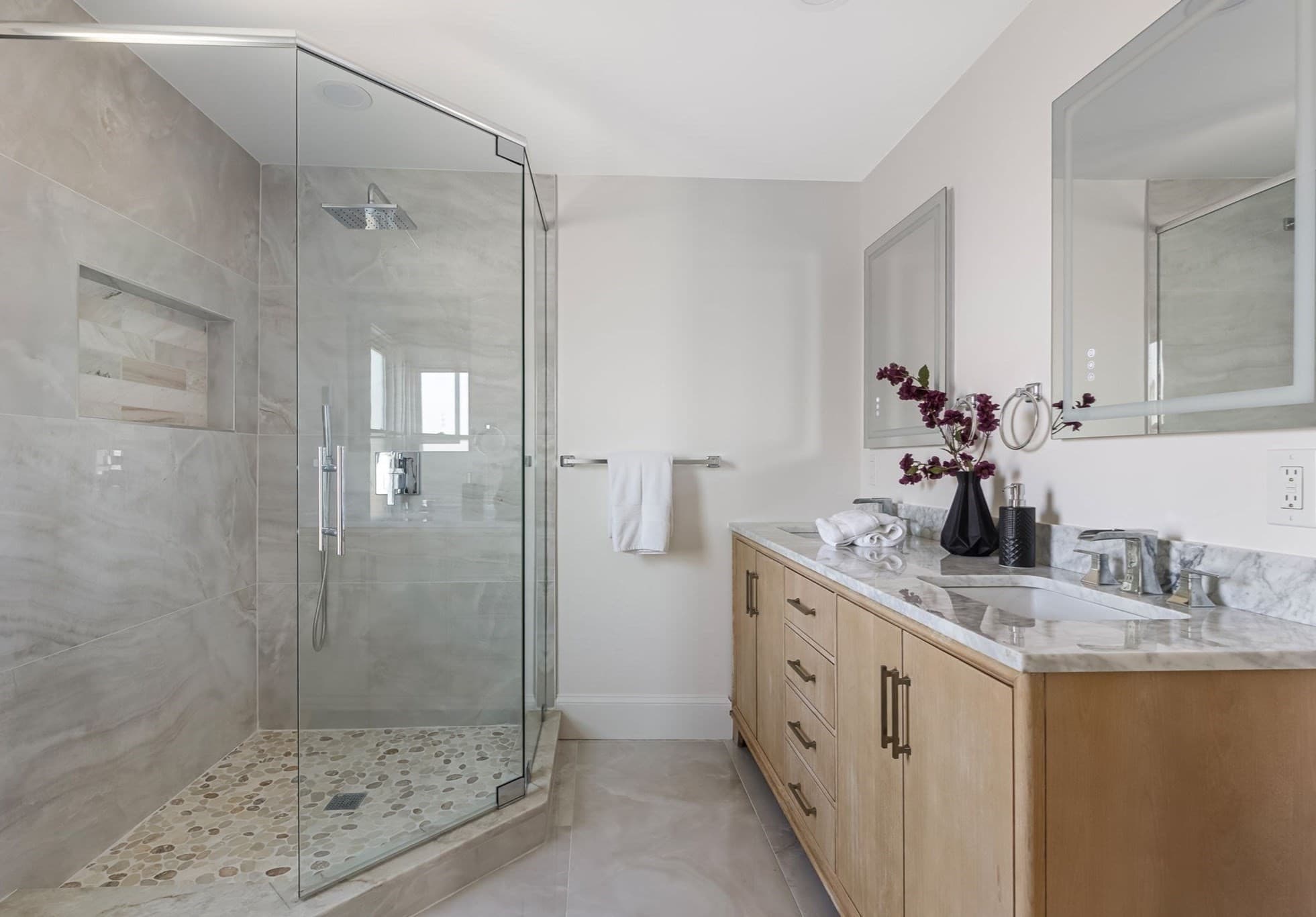 Condominium at 83-85 Kenmere # 2, Medford MA 02155, Medford, photo 19 of 24