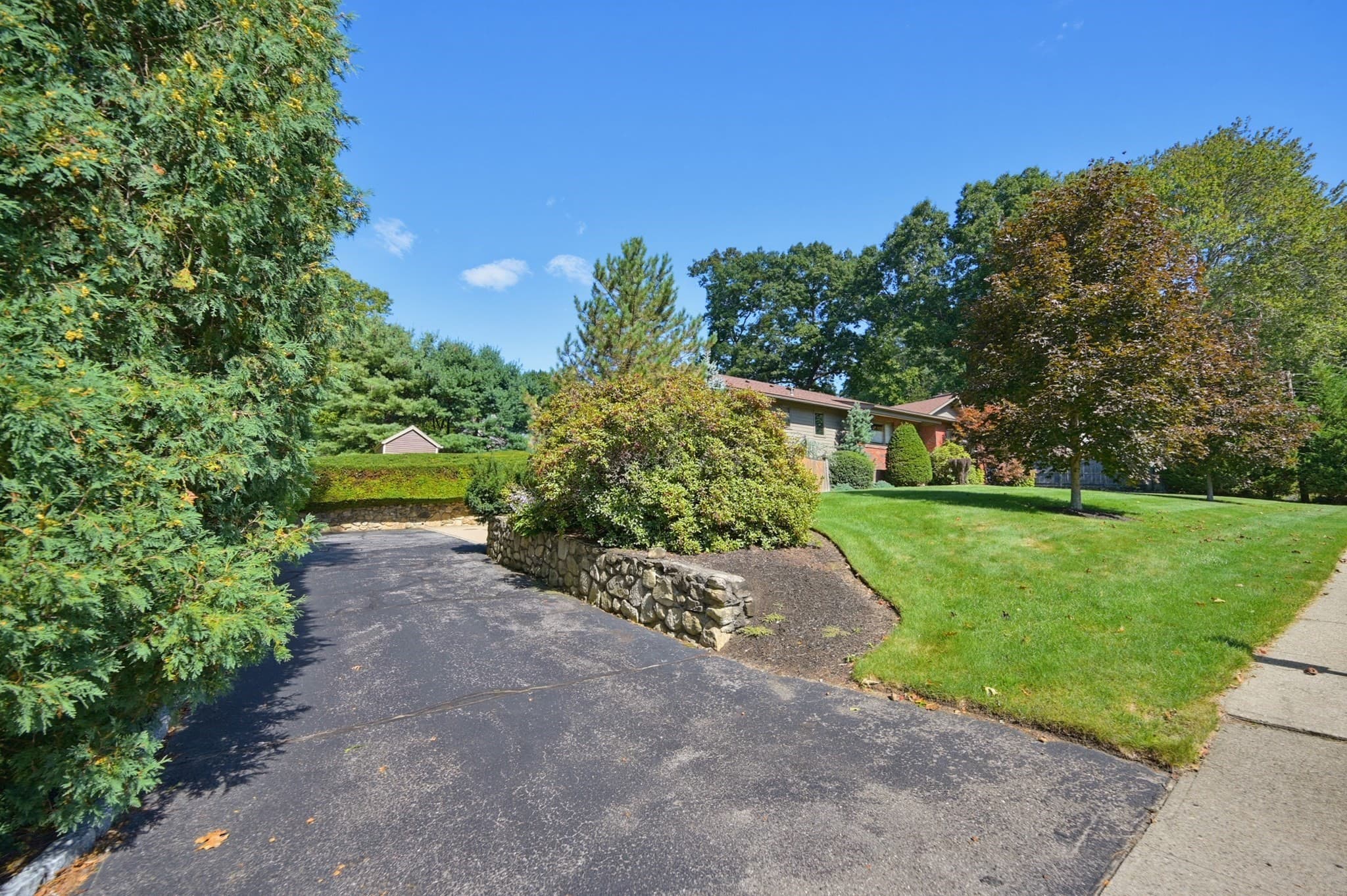 Single Family Residence at 29 Sayles Hill Rd, Lincoln RI 02838, Lincoln, photo 6 of 35