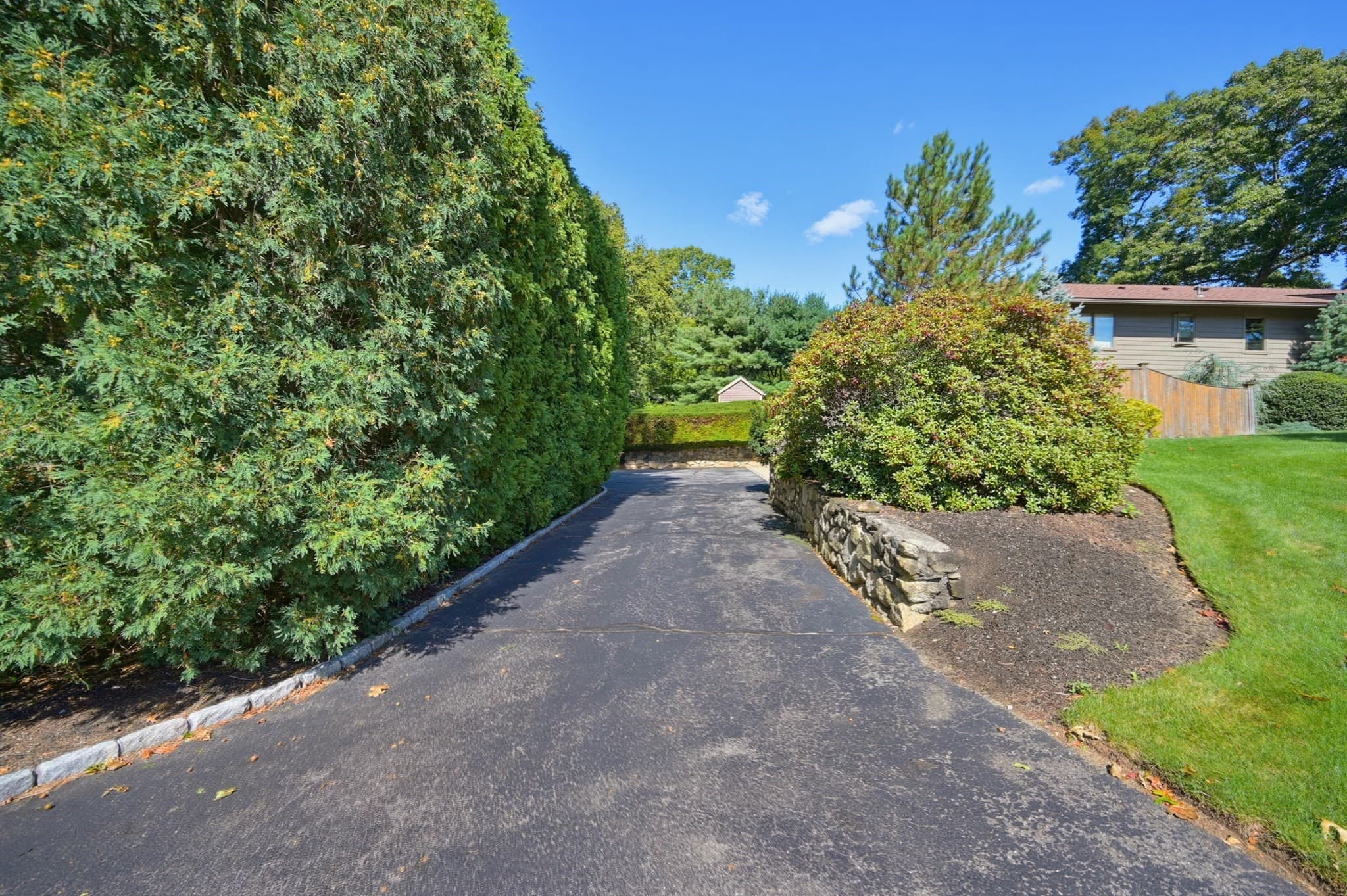 Single Family Residence at 29 Sayles Hill Rd, Lincoln RI 02838, Lincoln, photo 5 of 35