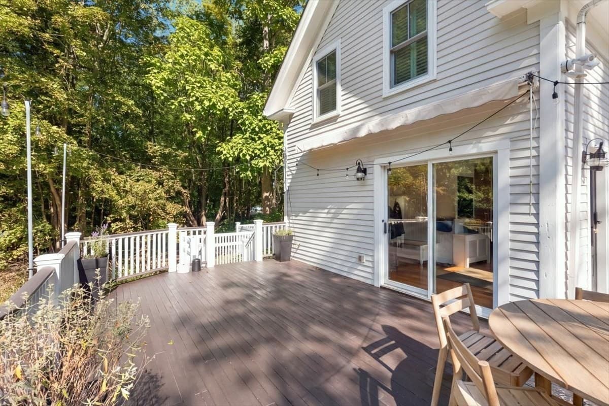 Single Family Residence at 137 Fort Hill St, Hingham MA 02043, Hingham, photo 24 of 33