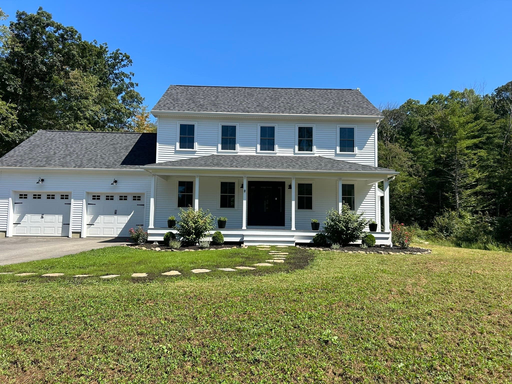 519 Old County Rd, Holland MA 01521