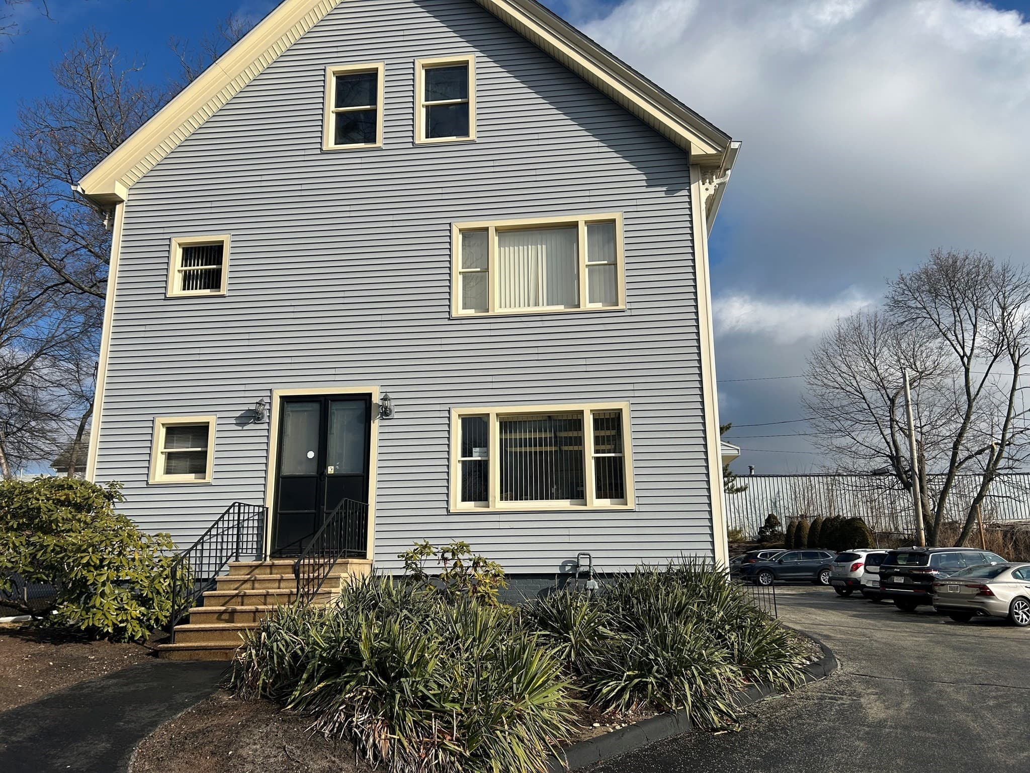 Single Family Residence at 76 Mill St, Worcester MA 01603, Worcester, photo 3 of 3