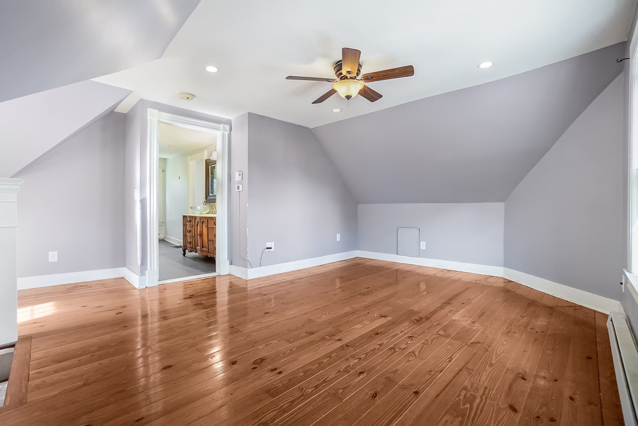 Single Family Residence at 34 Parkwood Street, Springfield MA 01108, Springfield, photo 7 of 32