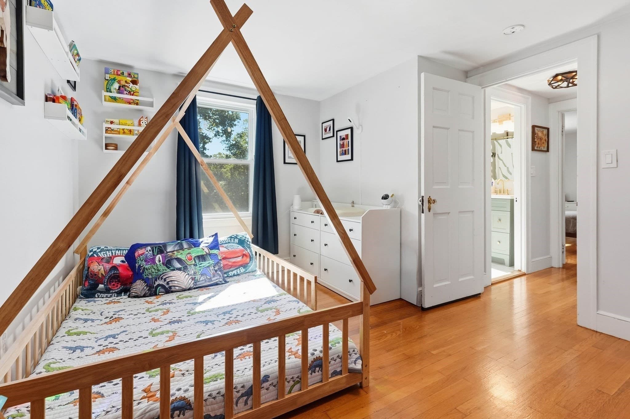 Single Family Residence at 300 Parkland Ave, Lynn MA 01905, Lynn, photo 20 of 37