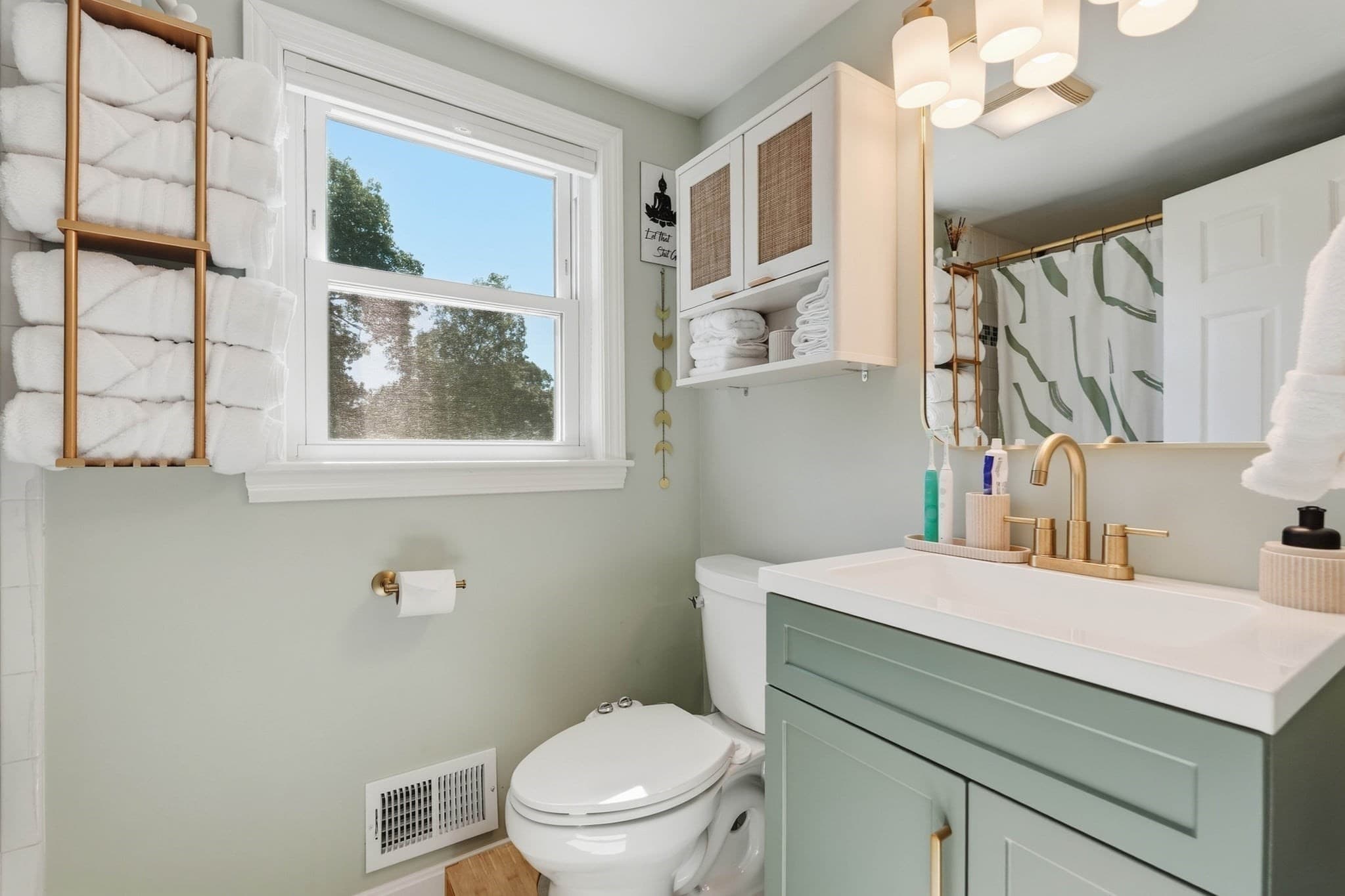 Single Family Residence at 300 Parkland Ave, Lynn MA 01905, Lynn, photo 18 of 37