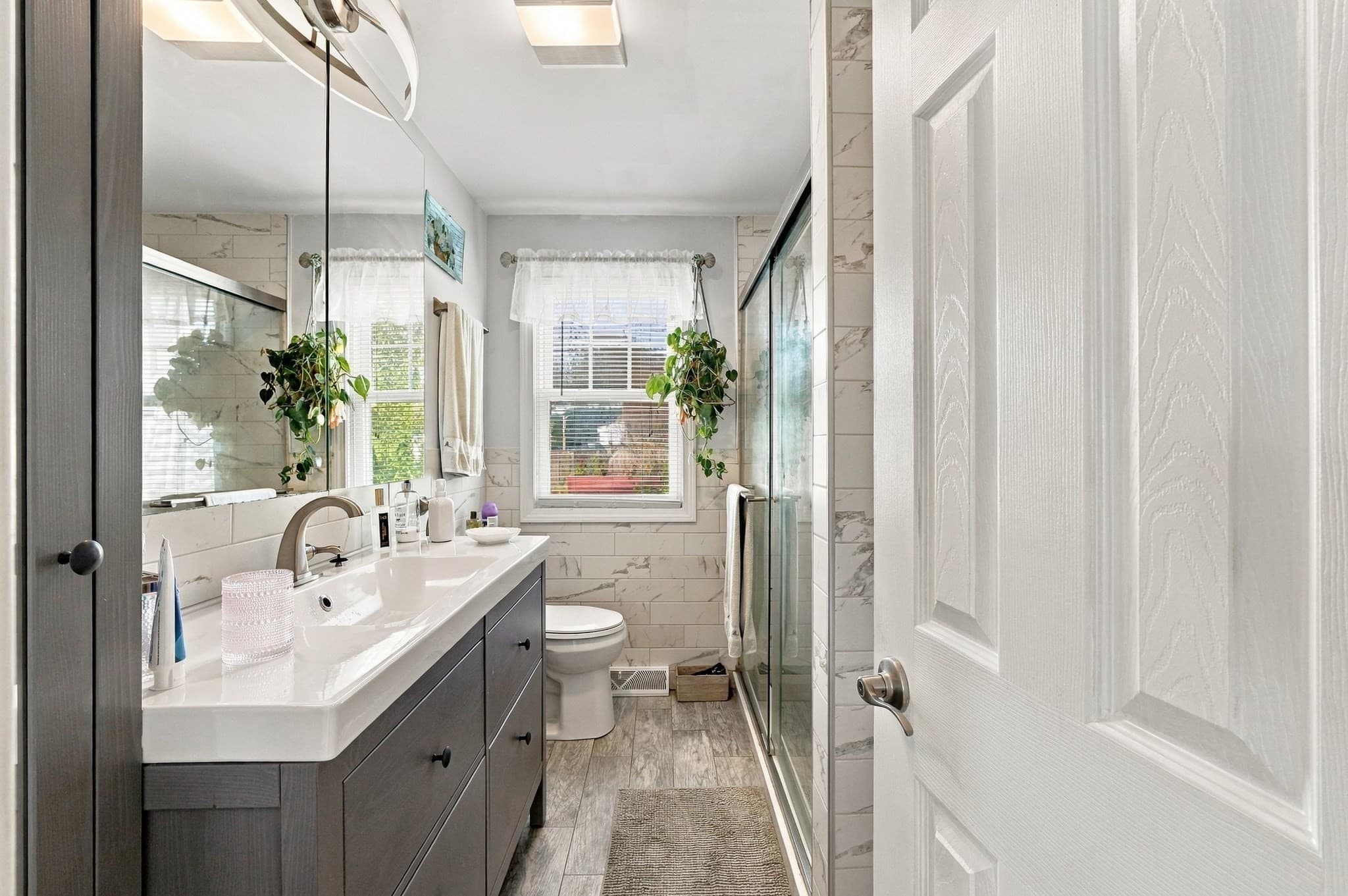 Single Family Residence at 25 Bellevue St, New Bedford MA 02744, New Bedford, photo 13 of 34