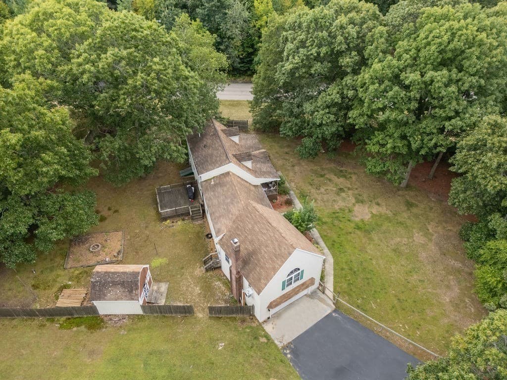 Single Family Residence at 133 Killiney Woods, Millville MA 01529, Millville, photo 10 of 40
