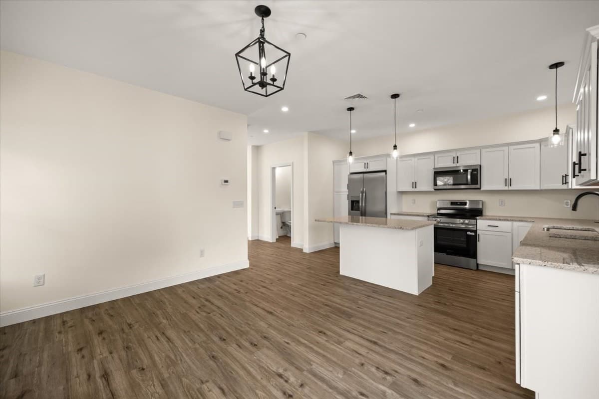 Condominium at 65 Wales Street # C, Taunton MA 02780, Taunton, photo 7 of 34