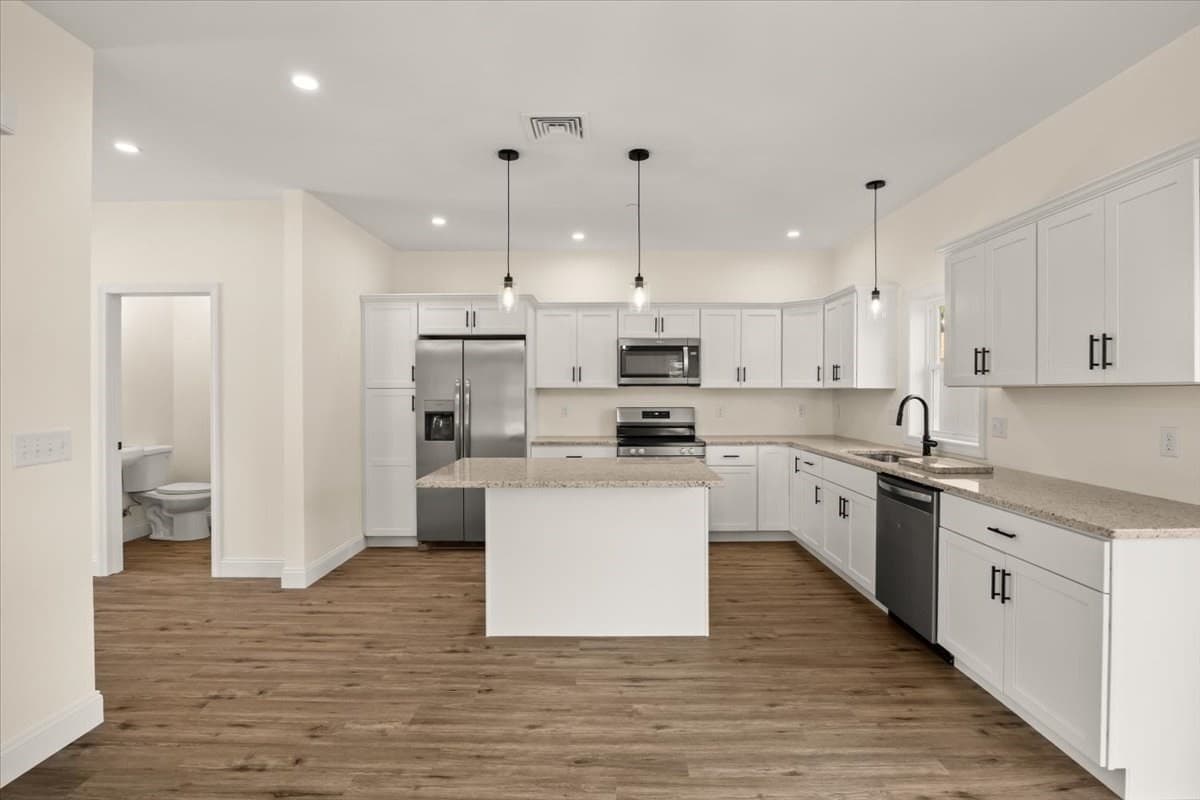 Condominium at 65 Wales Street # C, Taunton MA 02780, Taunton, photo 8 of 34