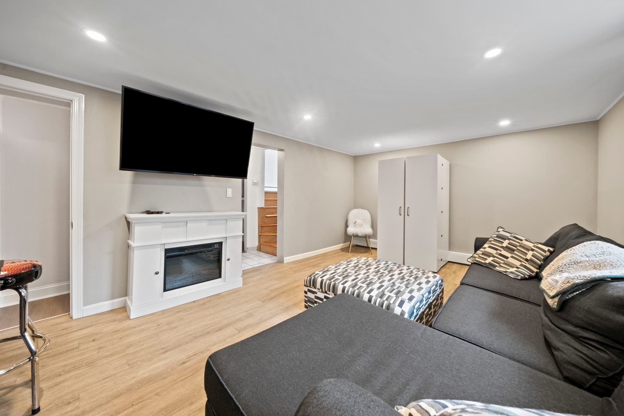 Single Family Residence at 113 New Haven St, Boston MA 02132, Boston, photo 25 of 39