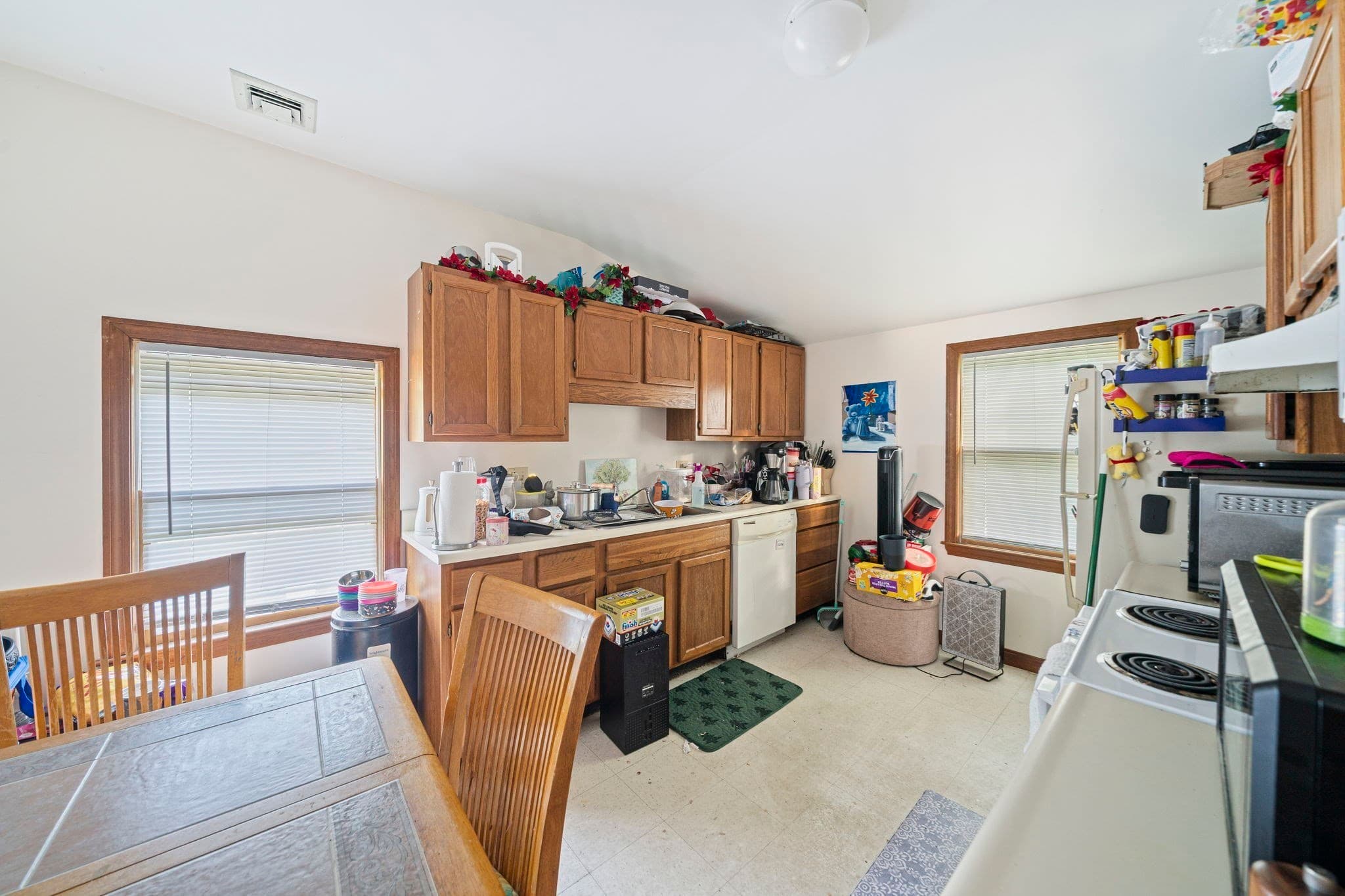 3 Family - 3 Units Up/Down at 305 South Franklin St, Holbrook MA 02343, photo 27 of 37