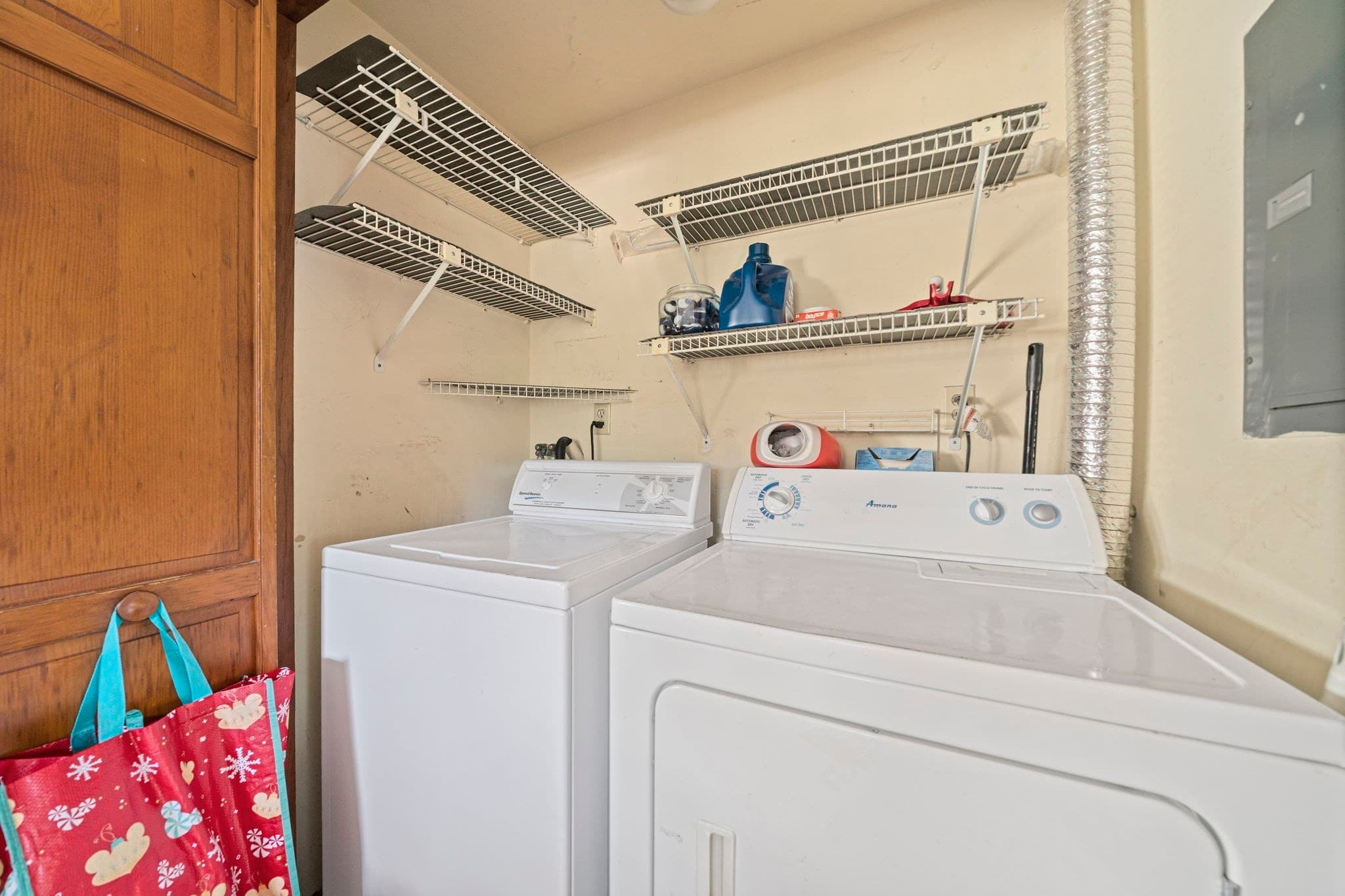 3 Family - 3 Units Up/Down at 305 South Franklin St, Holbrook MA 02343, photo 22 of 37