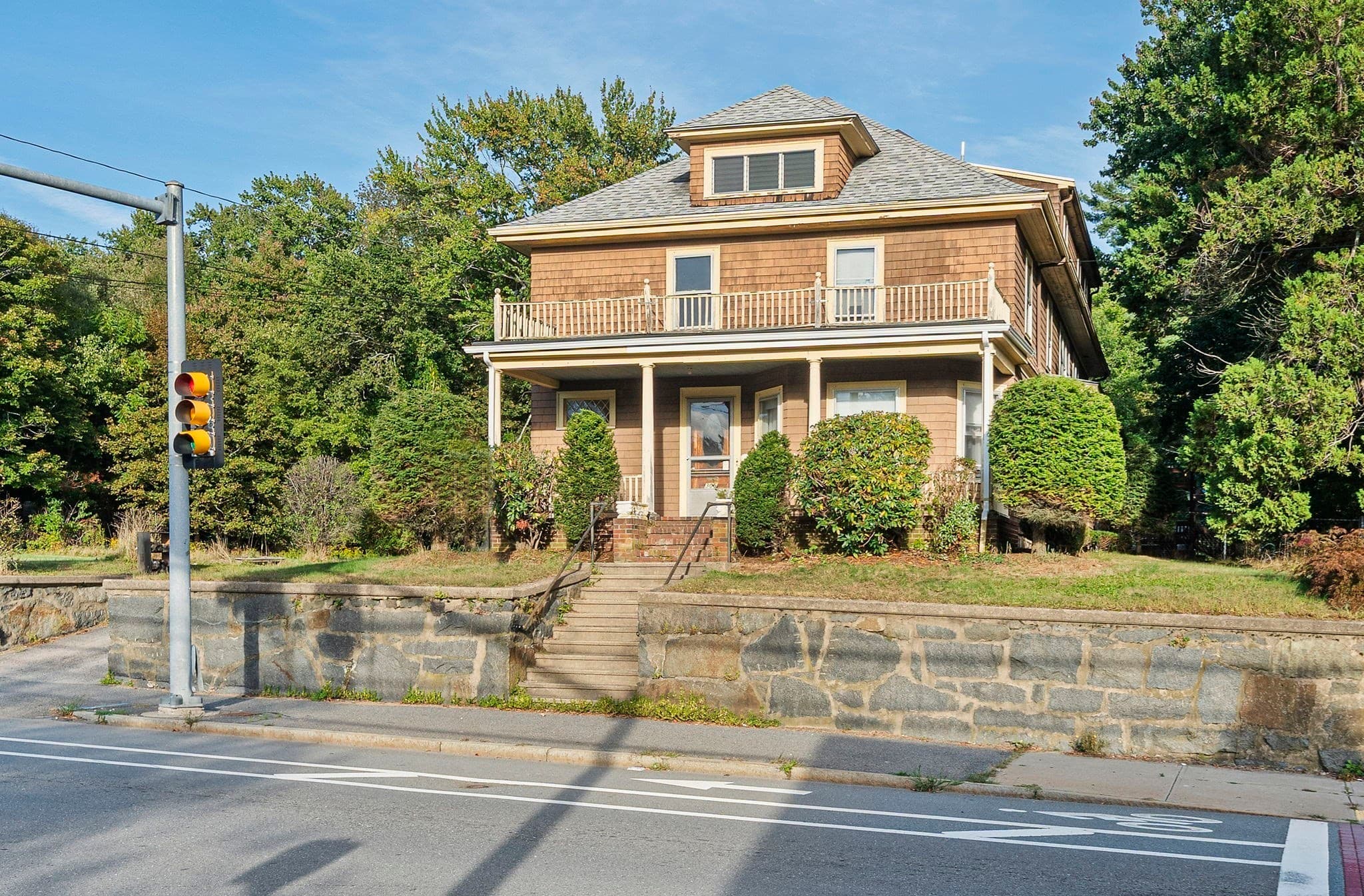 305 South Franklin St, Holbrook MA 02343