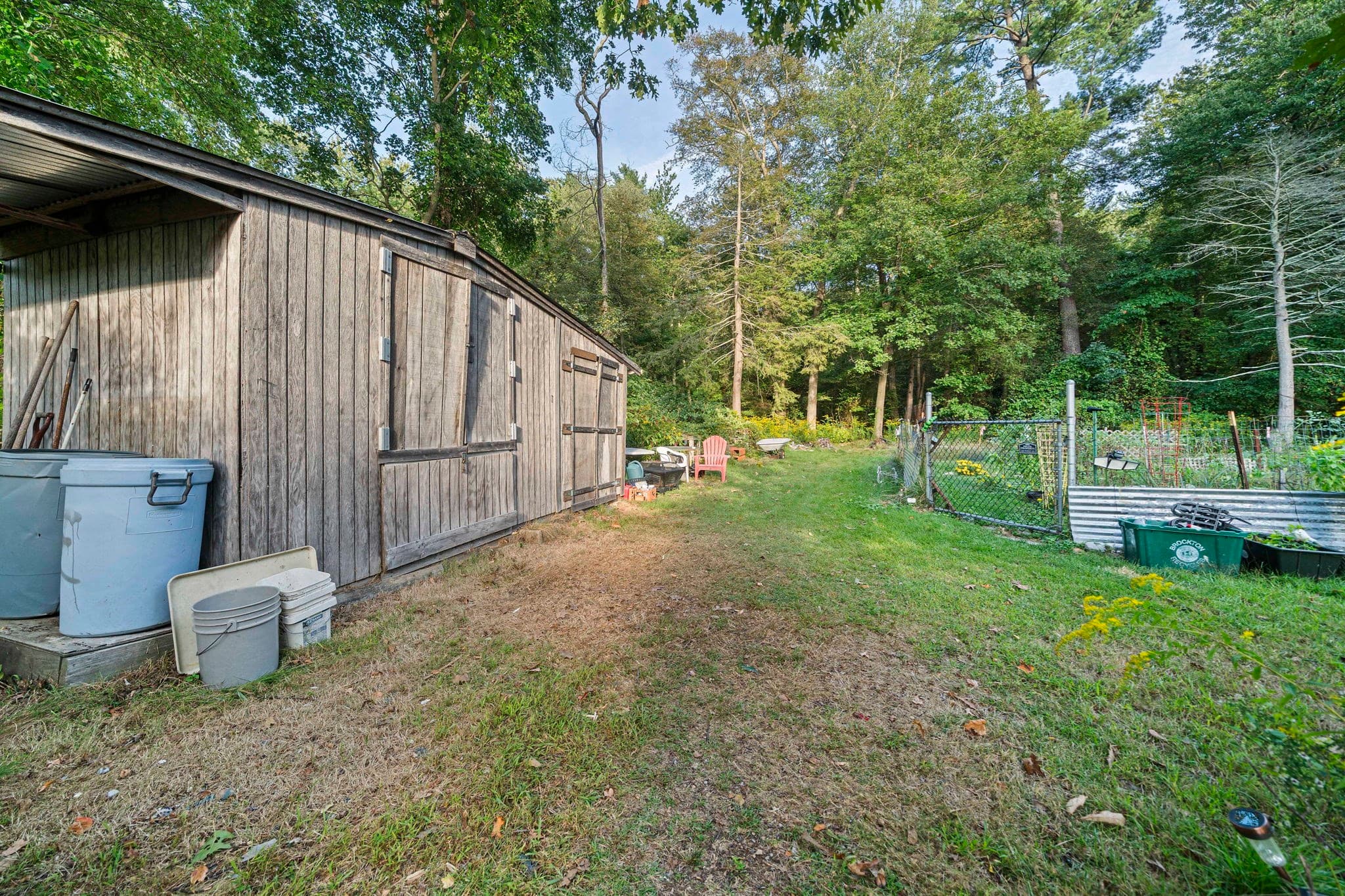 3 Family - 3 Units Up/Down at 305 South Franklin St, Holbrook MA 02343, photo 35 of 37