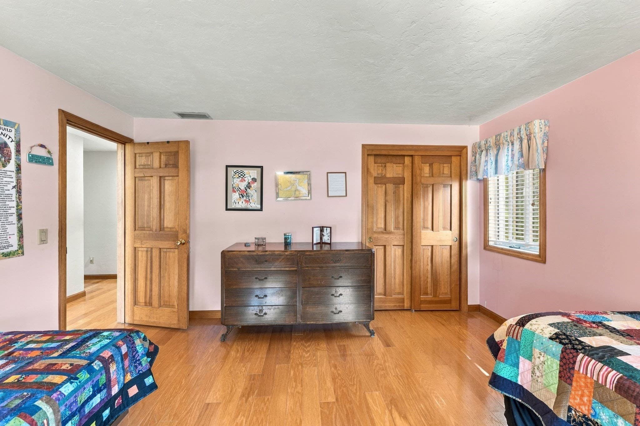Single Family Residence at 48 Hickory Dr, Worcester MA 01609, Worcester, photo 32 of 42