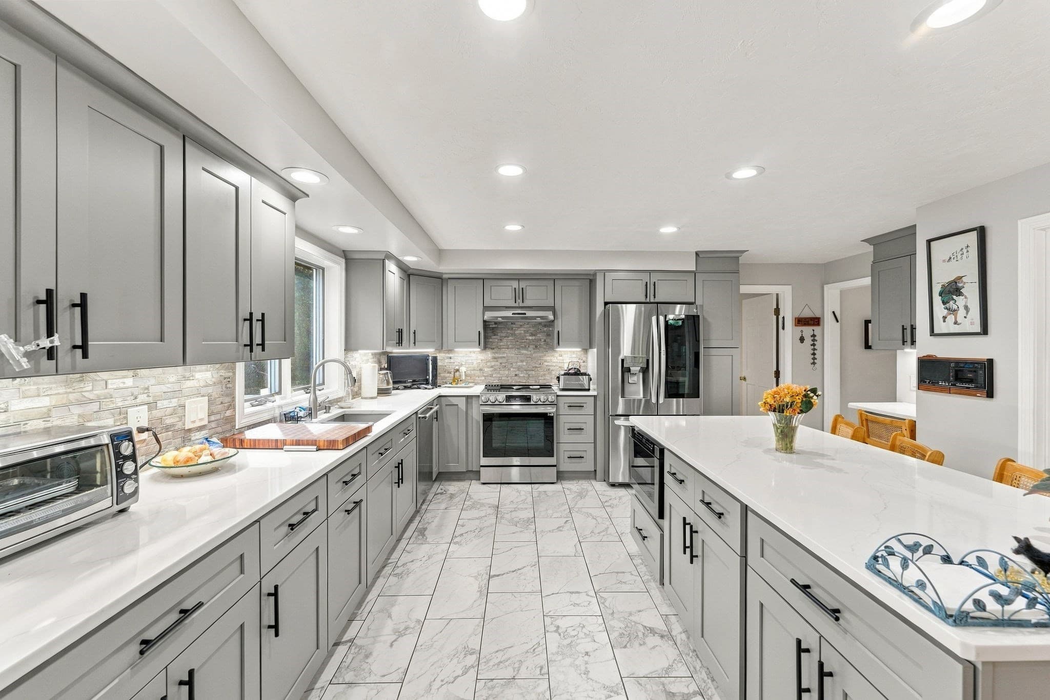 Single Family Residence at 48 Hickory Dr, Worcester MA 01609, Worcester, photo 11 of 42