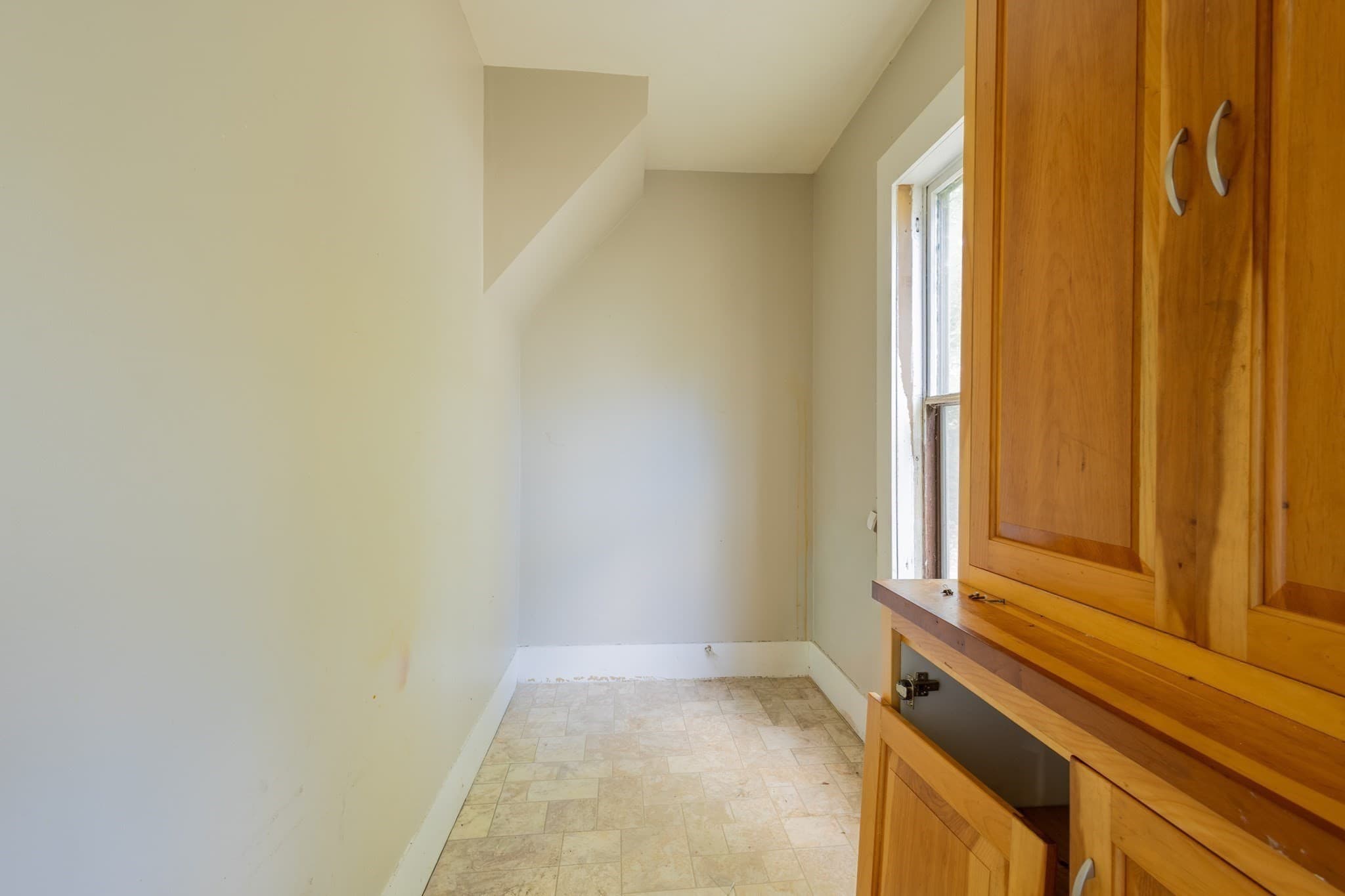 2 Family - 2 Units Up/Down at 83 W Myrtle St, Orange MA 01364, Orange, photo 10 of 17