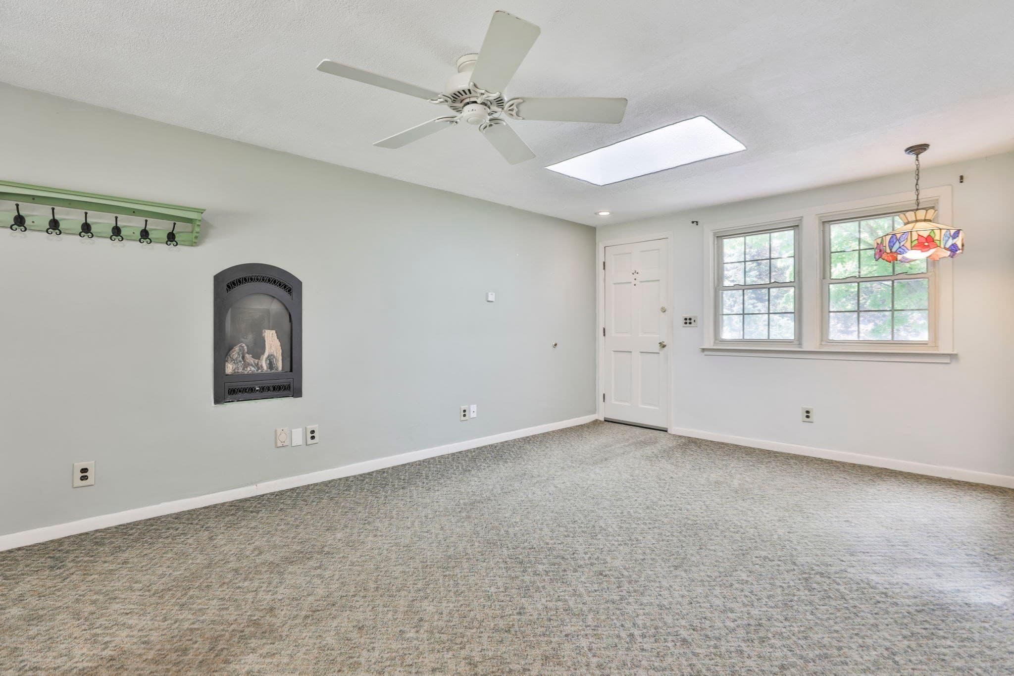 Single Family Residence at 45 Arakelian Drive, Billerica MA 01821, Billerica, photo 13 of 42