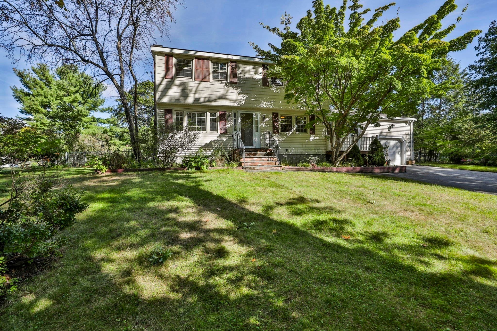 Single Family Residence at 45 Arakelian Drive, Billerica MA 01821, Billerica, photo 3 of 42
