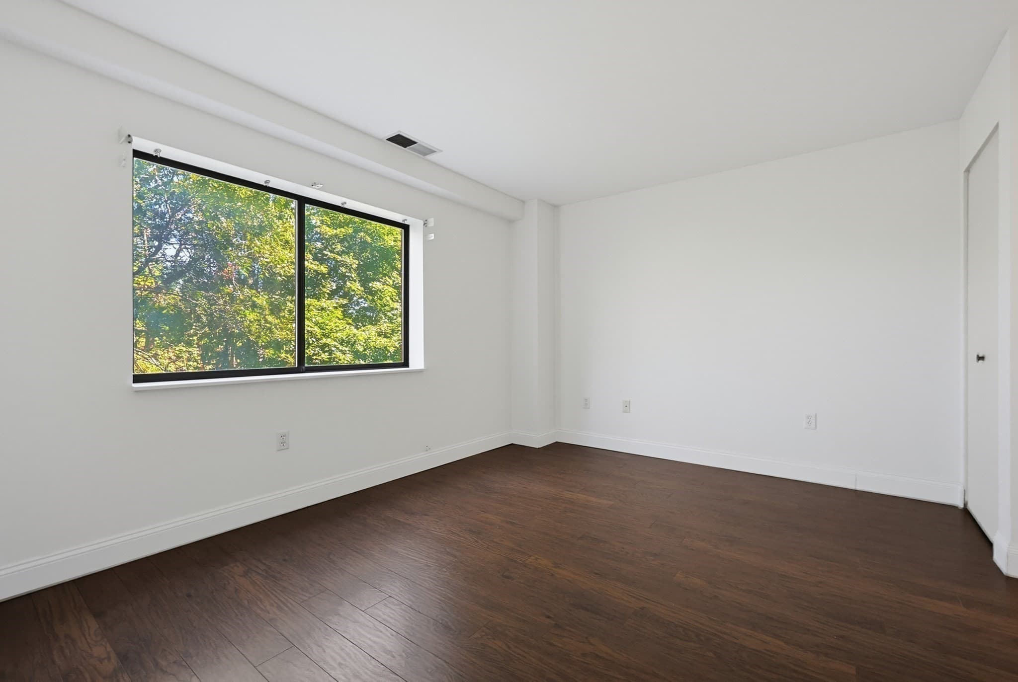 Condominium at 4 Summit Dr # 001, Reading MA 01867, Reading, photo 26 of 42