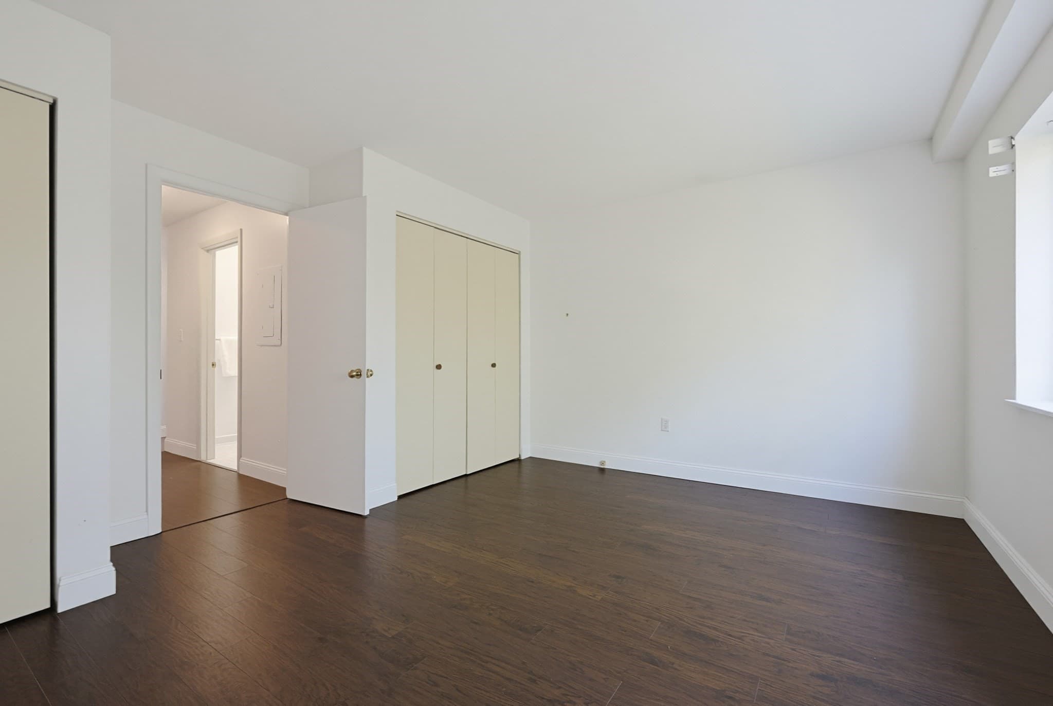 Condominium at 4 Summit Dr # 001, Reading MA 01867, Reading, photo 25 of 42