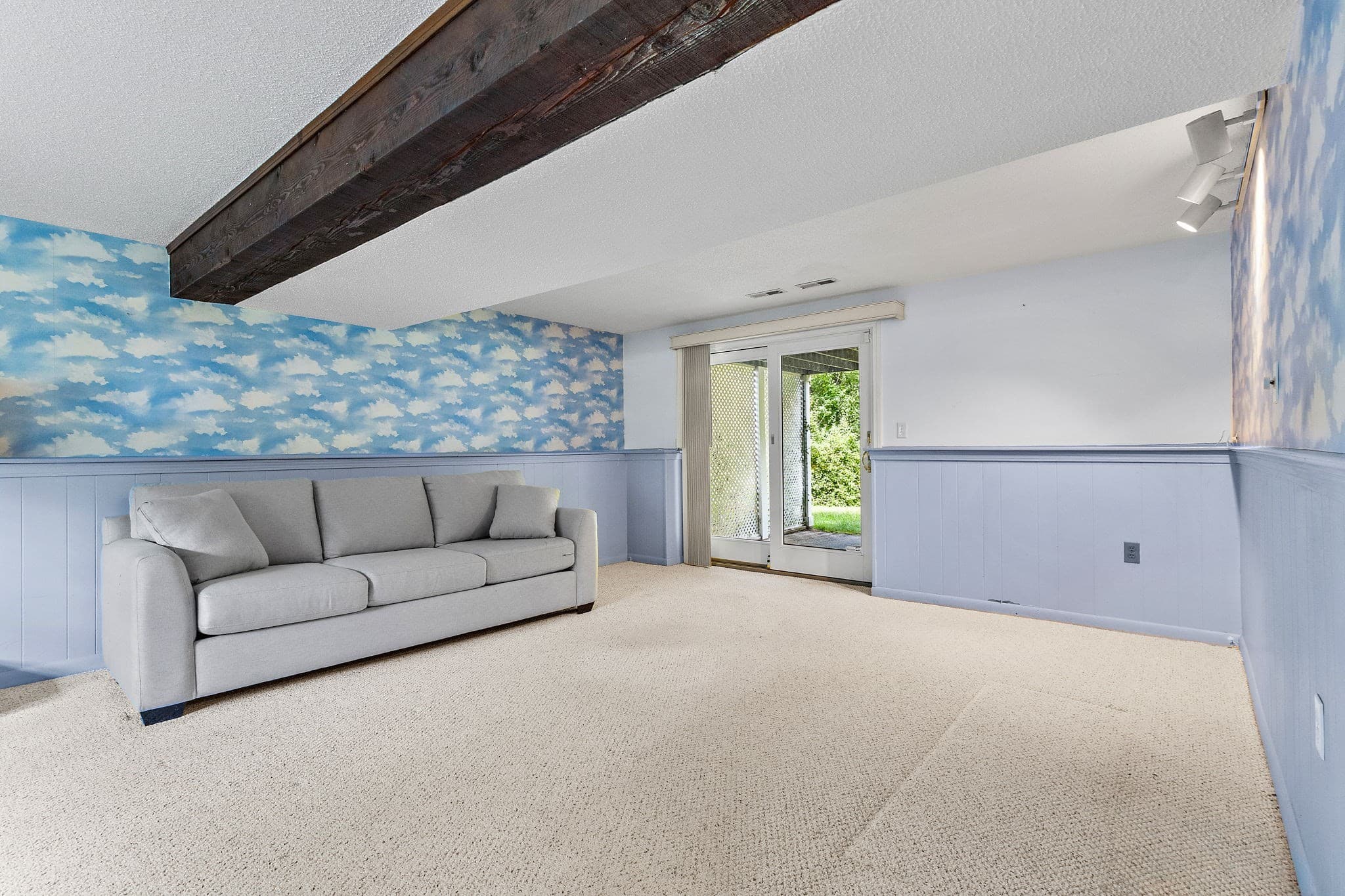 Single Family Residence at 8 Roaen Dr, Chelmsford MA 01863, Chelmsford, photo 22 of 39