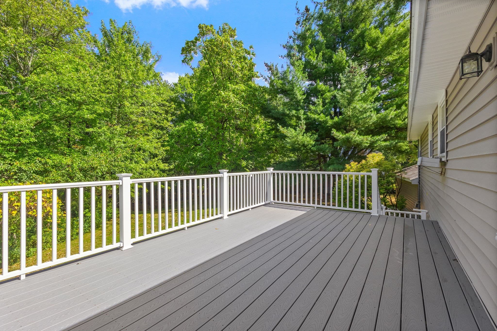 Single Family Residence at 8 Roaen Dr, Chelmsford MA 01863, Chelmsford, photo 32 of 39