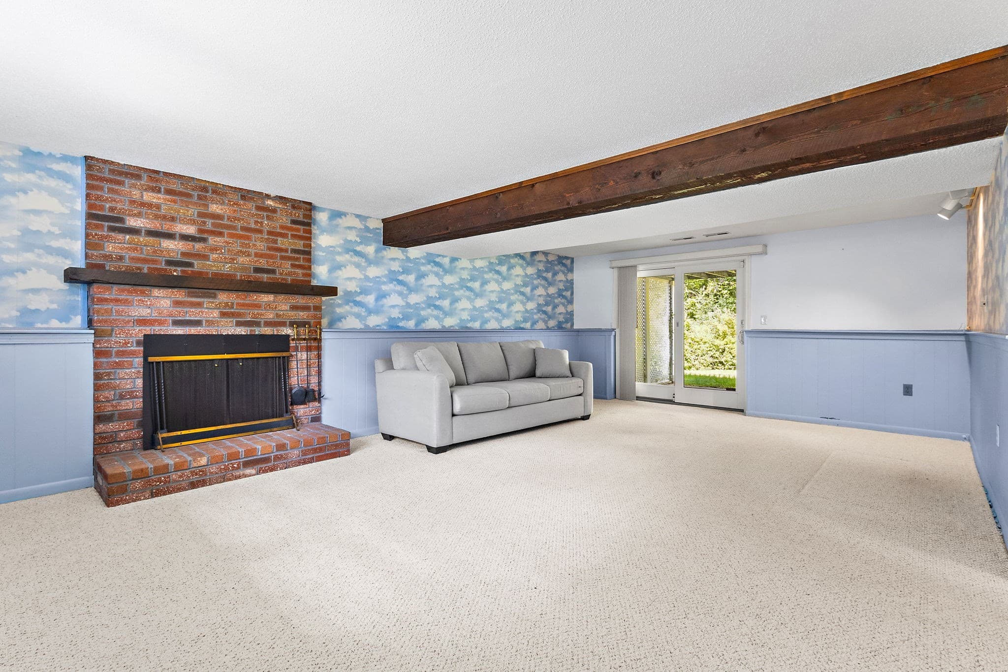 Single Family Residence at 8 Roaen Dr, Chelmsford MA 01863, Chelmsford, photo 20 of 39