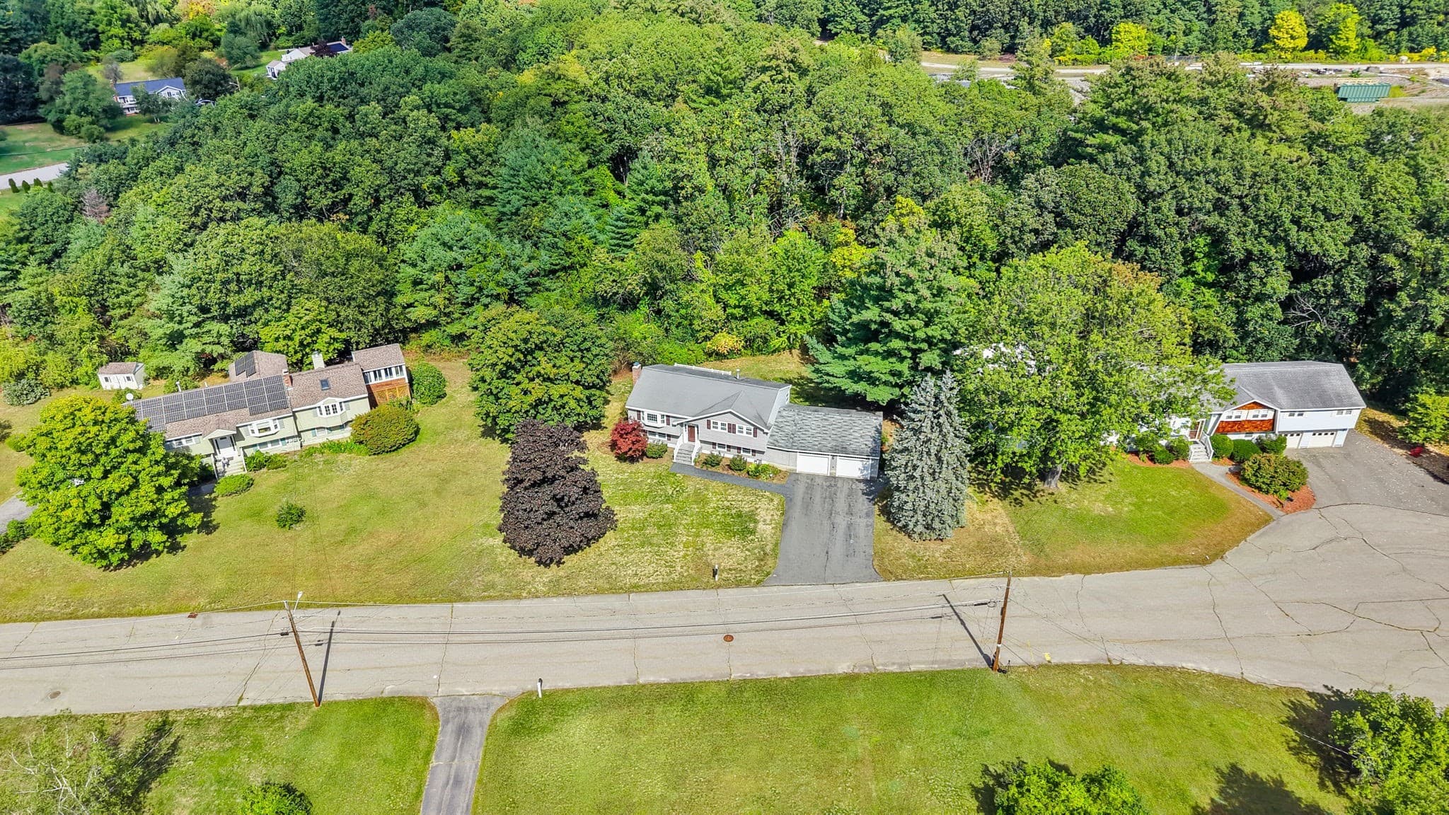 Single Family Residence at 8 Roaen Dr, Chelmsford MA 01863, Chelmsford, photo 37 of 39