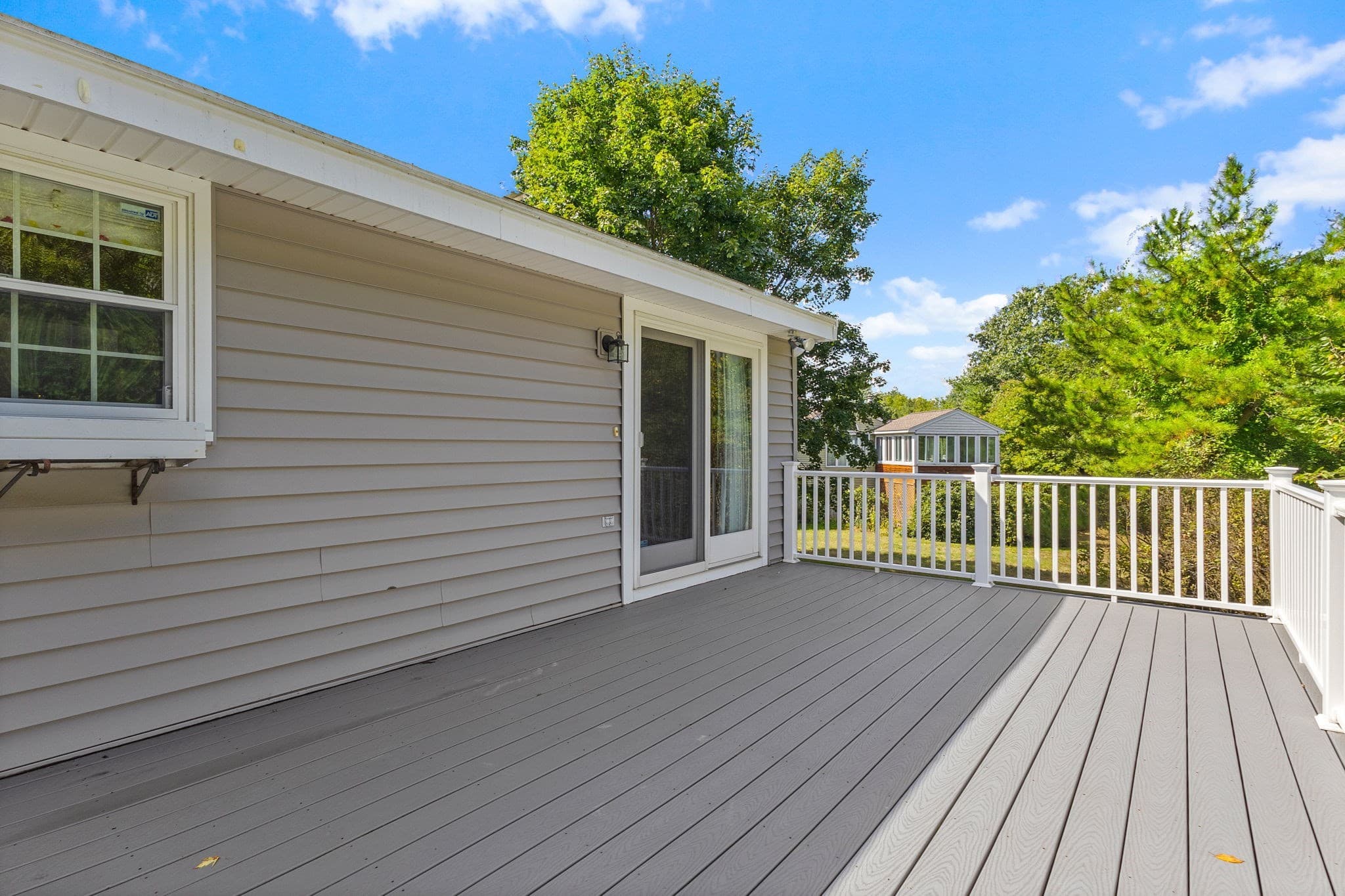 Single Family Residence at 8 Roaen Dr, Chelmsford MA 01863, Chelmsford, photo 31 of 39