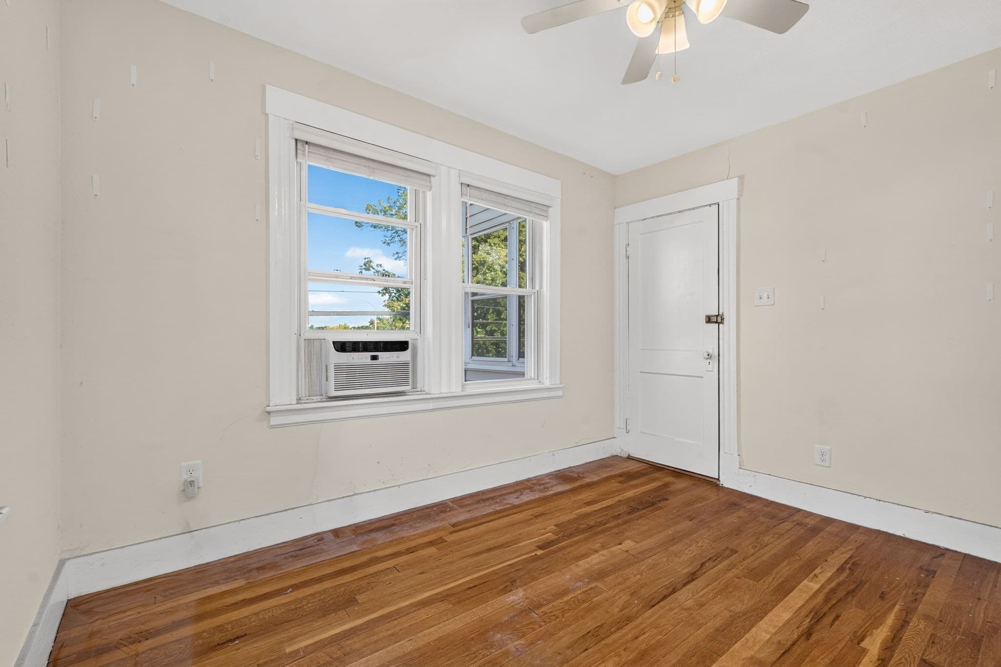 3 Family - 3 Units Up/Down at 218-220 Walden St, Cambridge MA 02140, Cambridge, photo 11 of 28