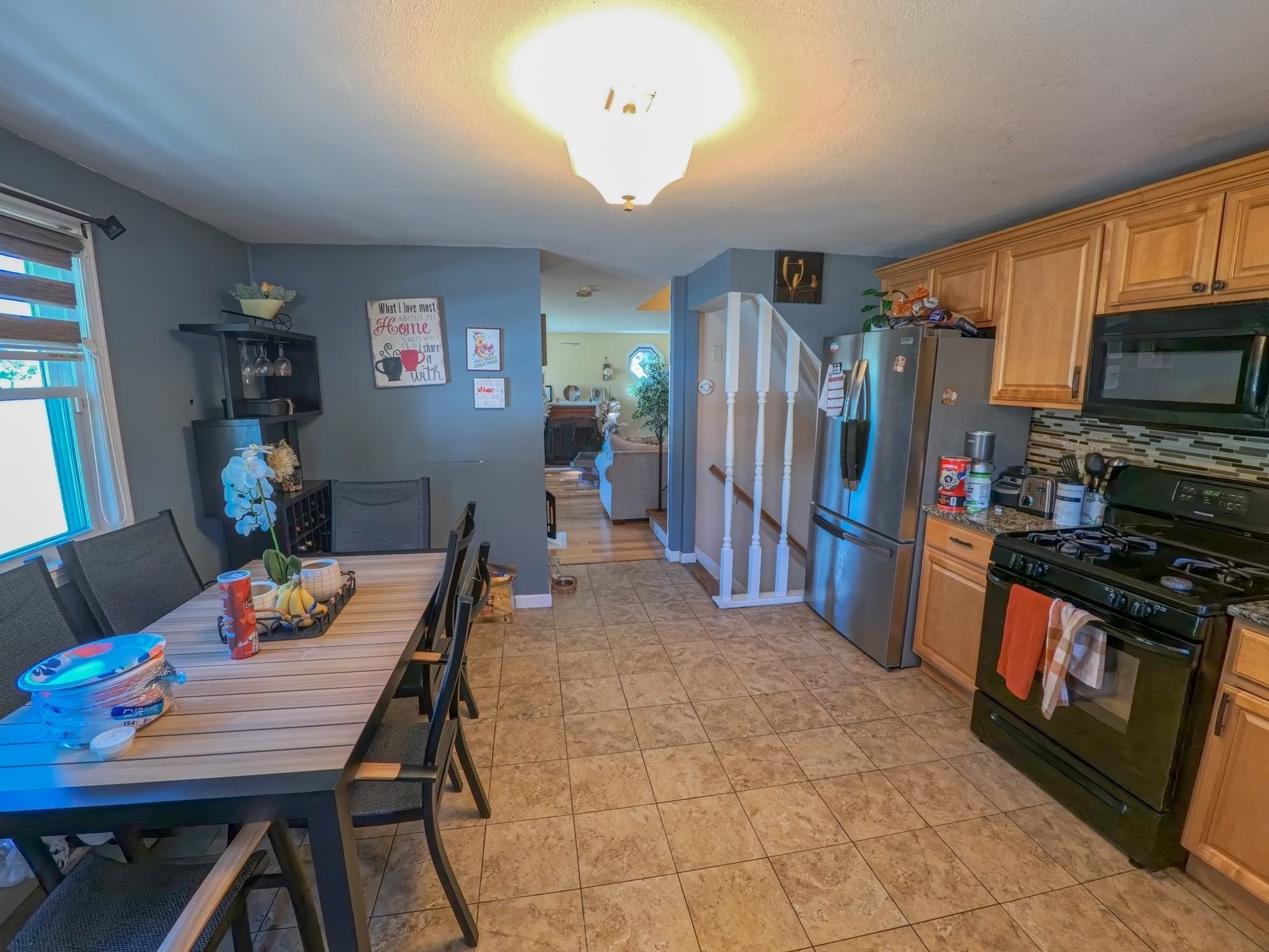 Single Family Residence at 19 Anawan St, Brockton MA 02302, Brockton, photo 6 of 33