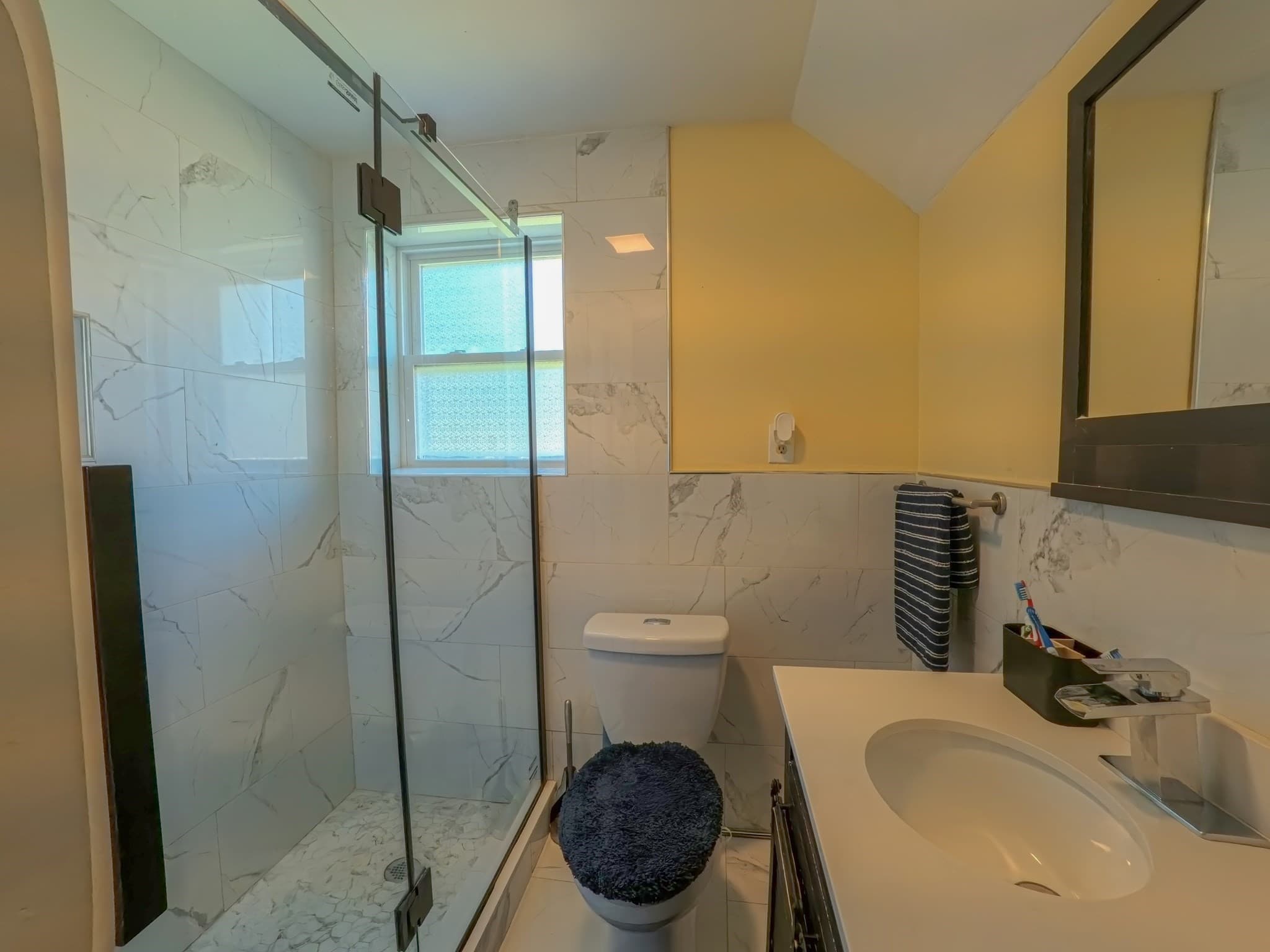 Single Family Residence at 19 Anawan St, Brockton MA 02302, Brockton, photo 20 of 33