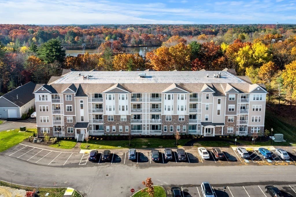 Condominium at 320 Martins Landing # 2510, North Reading MA 01864, North Reading, photo 32 of 36