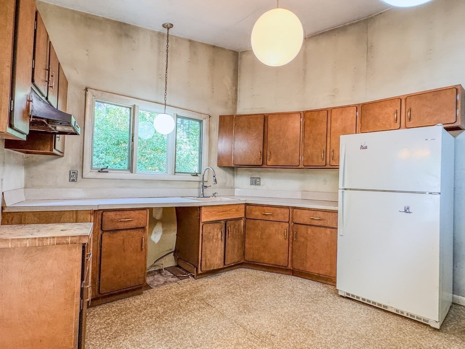 Single Family Residence at 68 Stony Hill Road, Amherst MA 01002, Amherst, photo 11 of 42