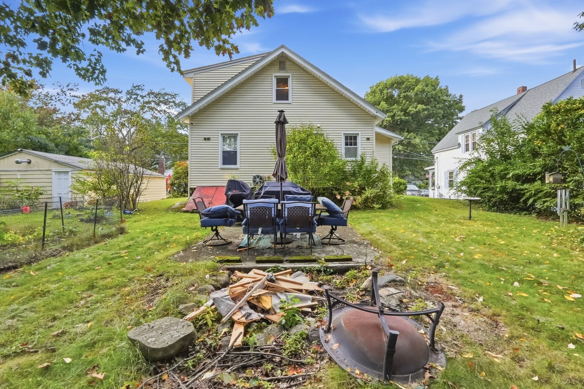 Single Family Residence at 55 Clover St, Worcester MA 01603, Worcester, photo 27 of 35
