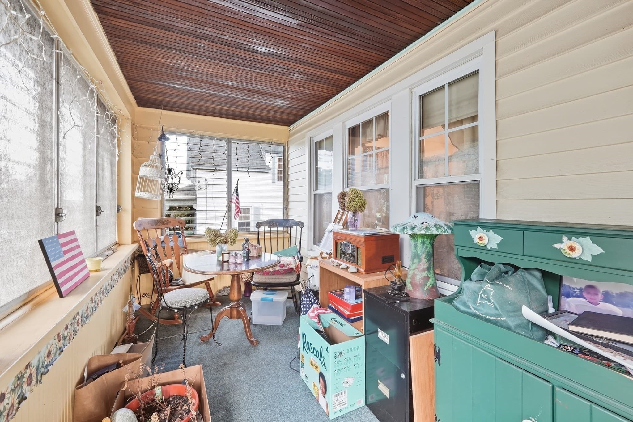 Single Family Residence at 55 Clover St, Worcester MA 01603, Worcester, photo 6 of 35