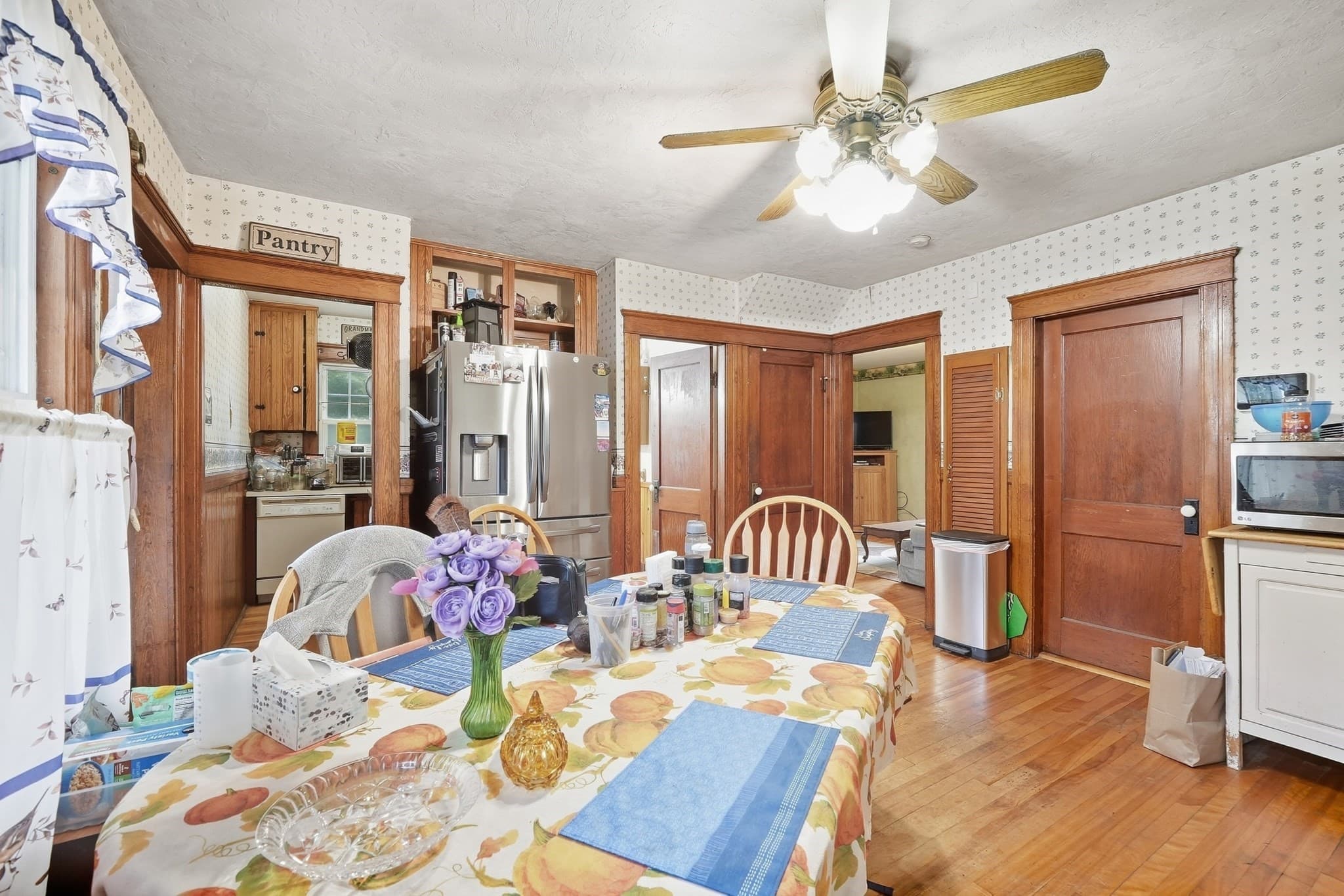 Single Family Residence at 55 Clover St, Worcester MA 01603, Worcester, photo 10 of 35