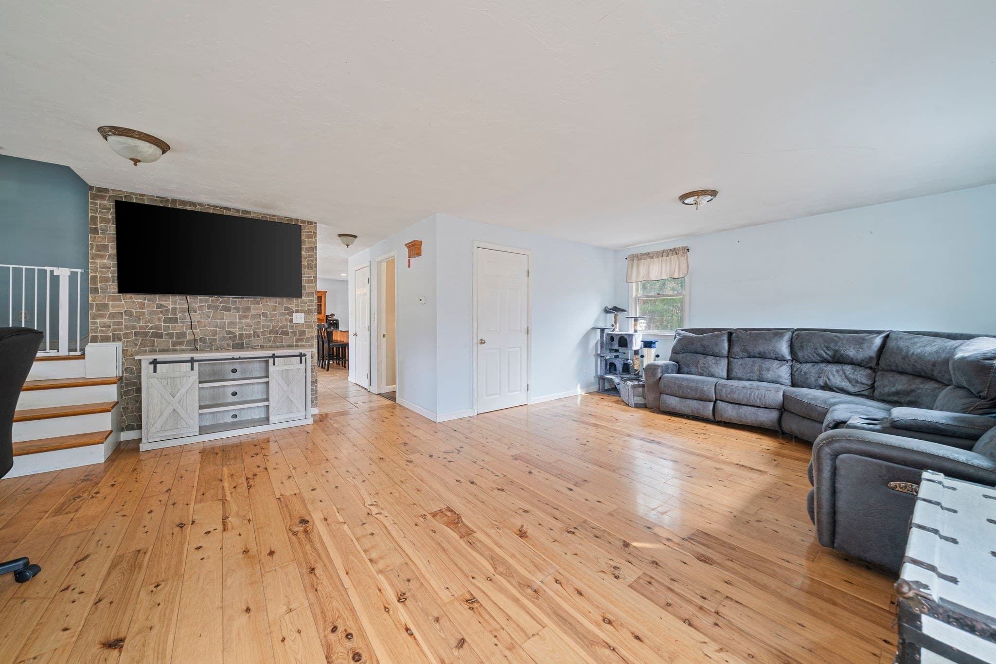 Single Family Residence at 15 Rockland St, Hanover MA 02339, Hanover, photo 14 of 42