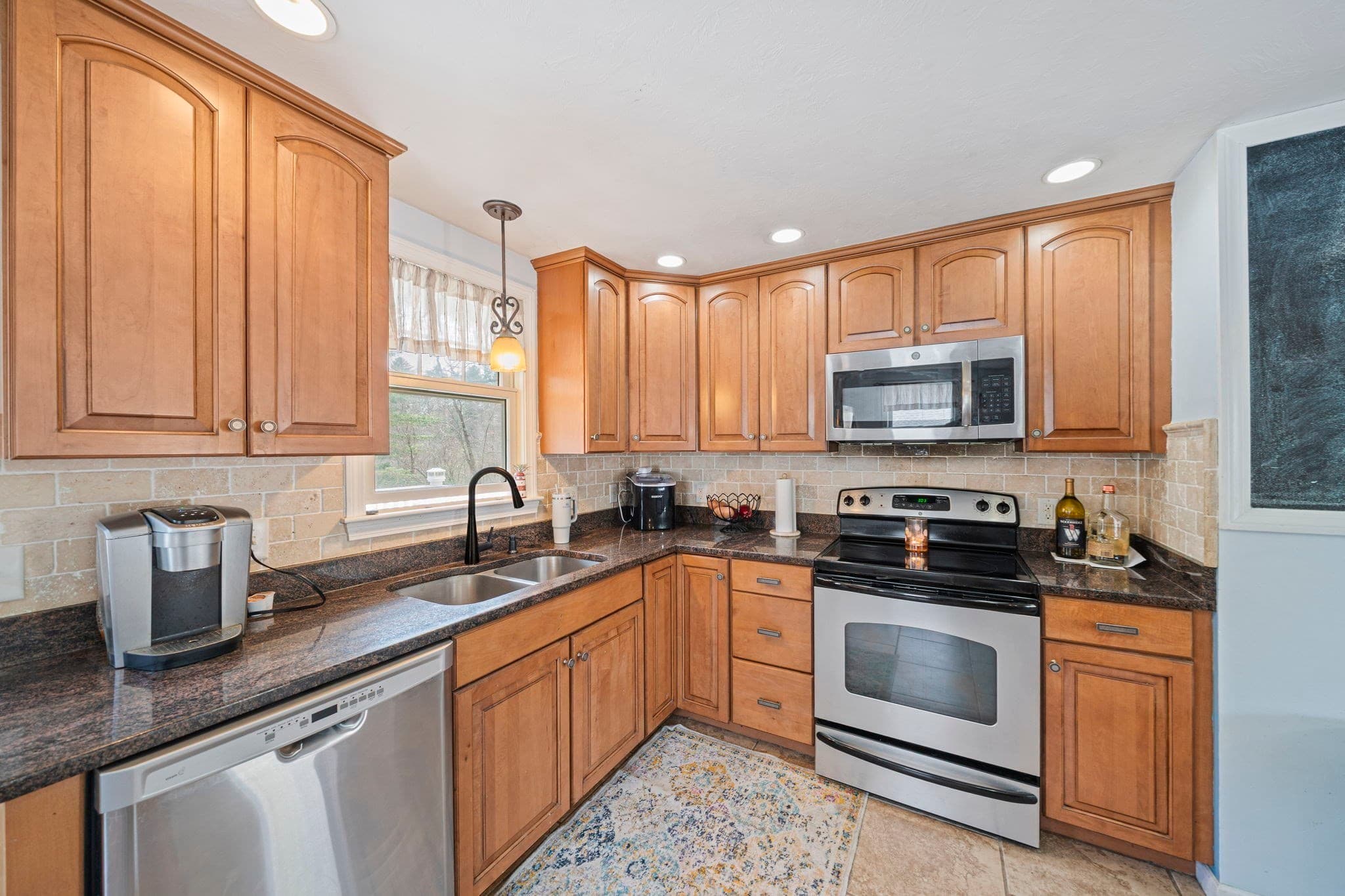 Single Family Residence at 15 Rockland St, Hanover MA 02339, Hanover, photo 8 of 42