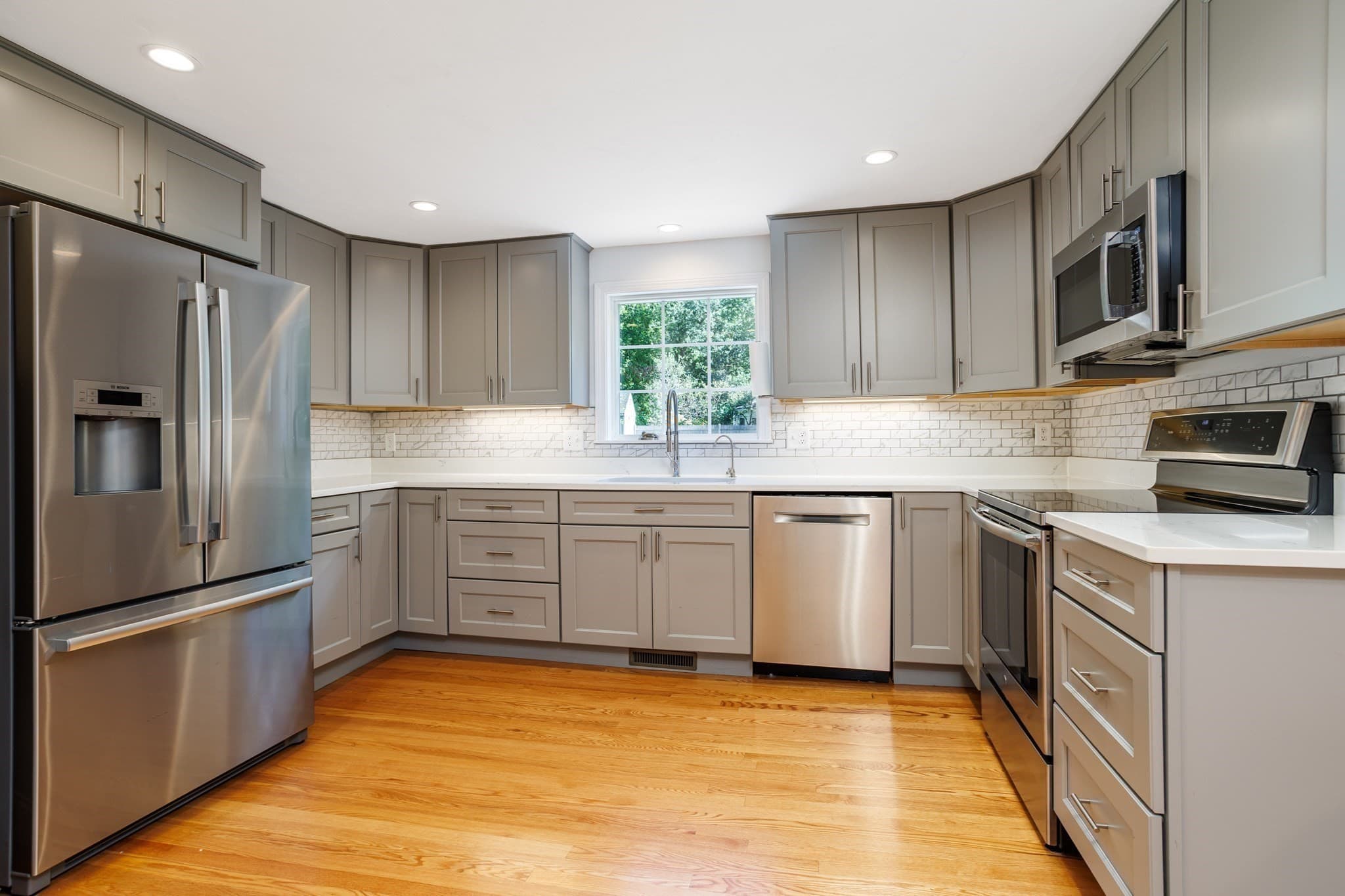 Single Family Residence at 662 Old Harvard Rd, Boxborough MA 01719, Boxborough, photo 2 of 34